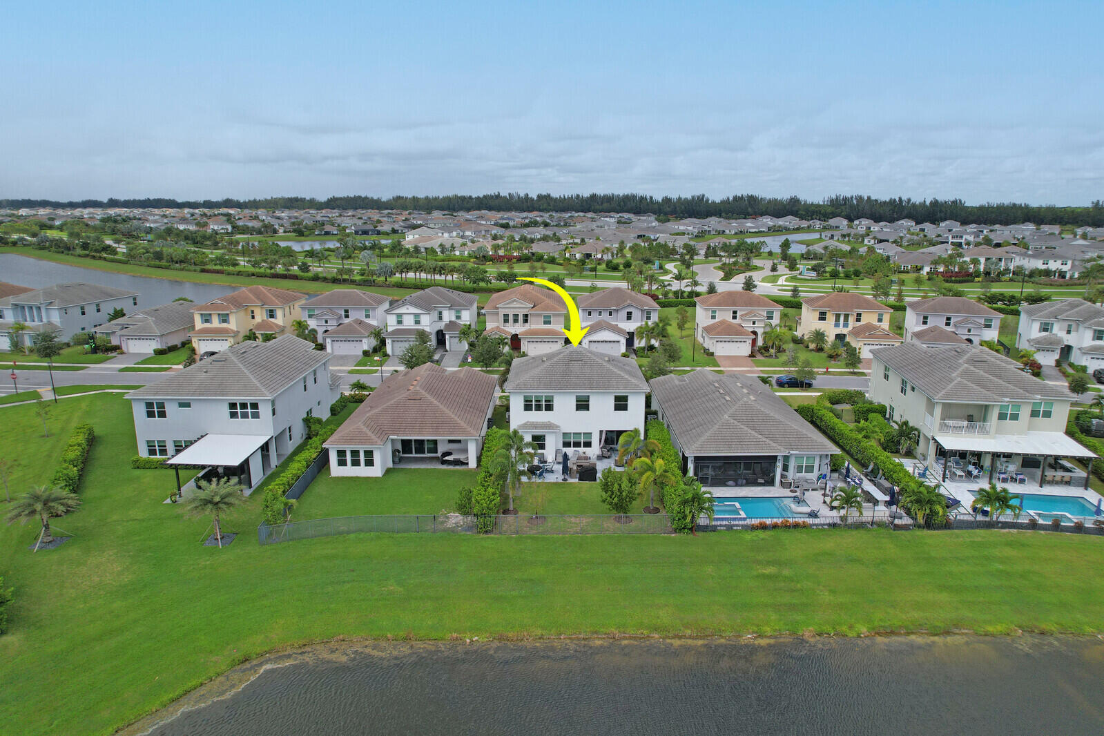5541 MACOON Way
