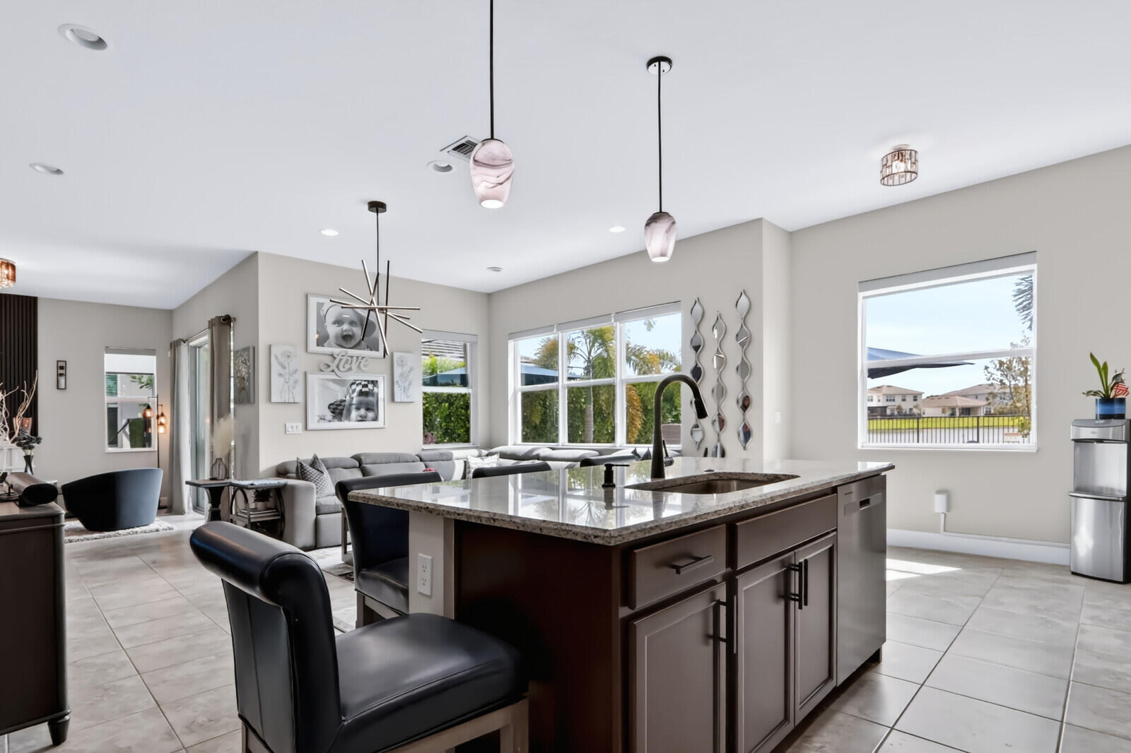 5541 MACOON Way
