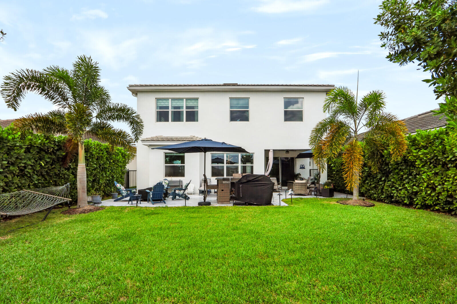 5541 MACOON Way