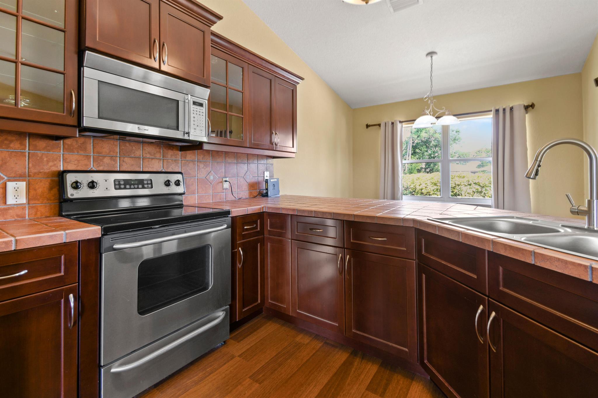 1661 SW Cefalu Circle