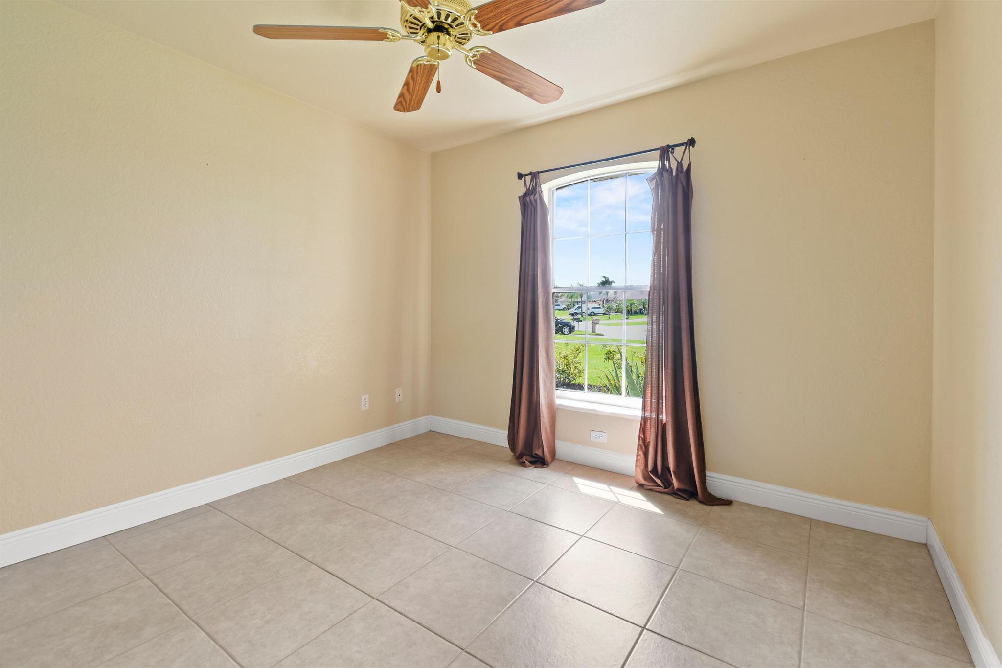 1661 SW Cefalu Circle