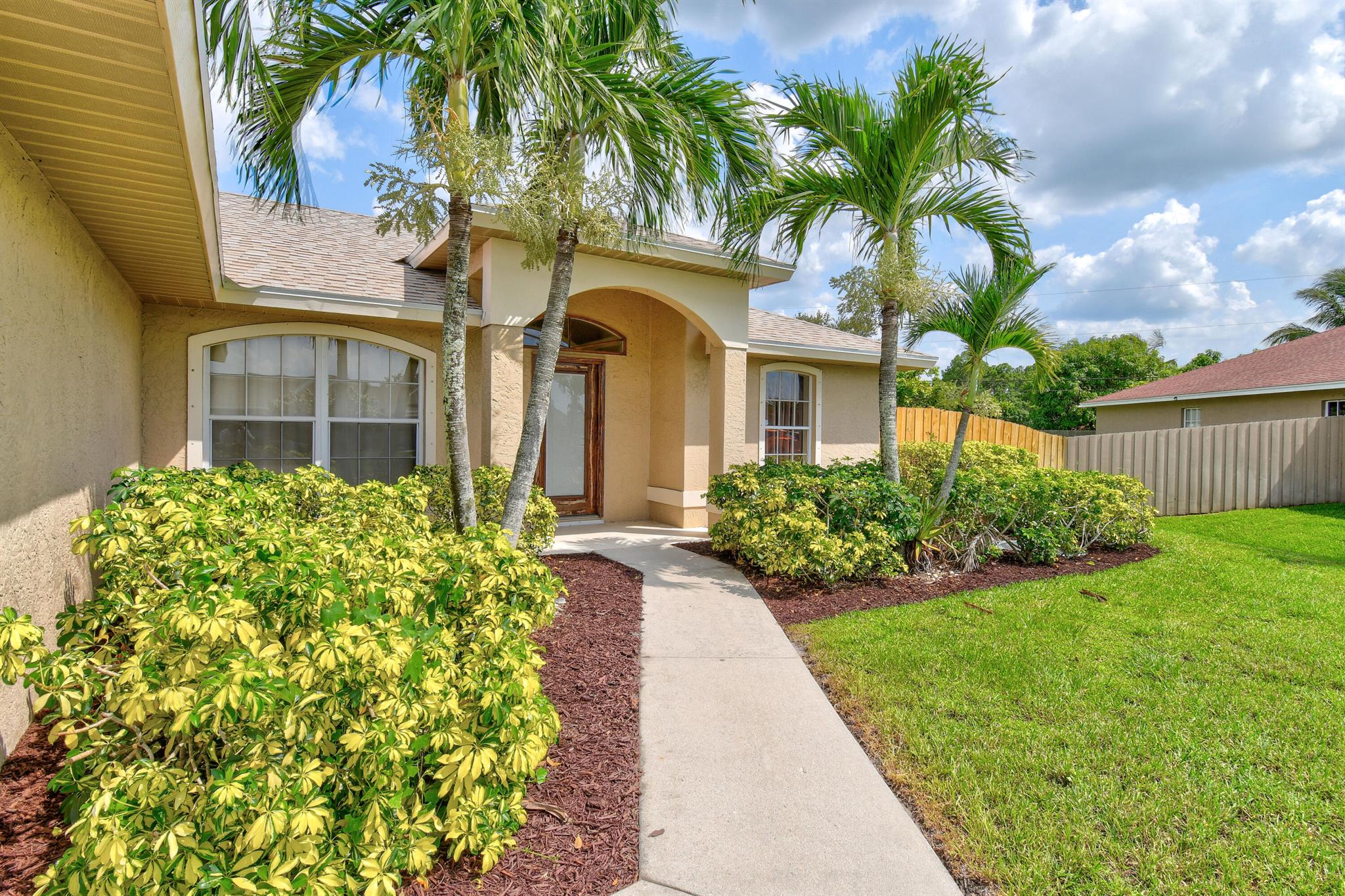 1661 SW Cefalu Circle