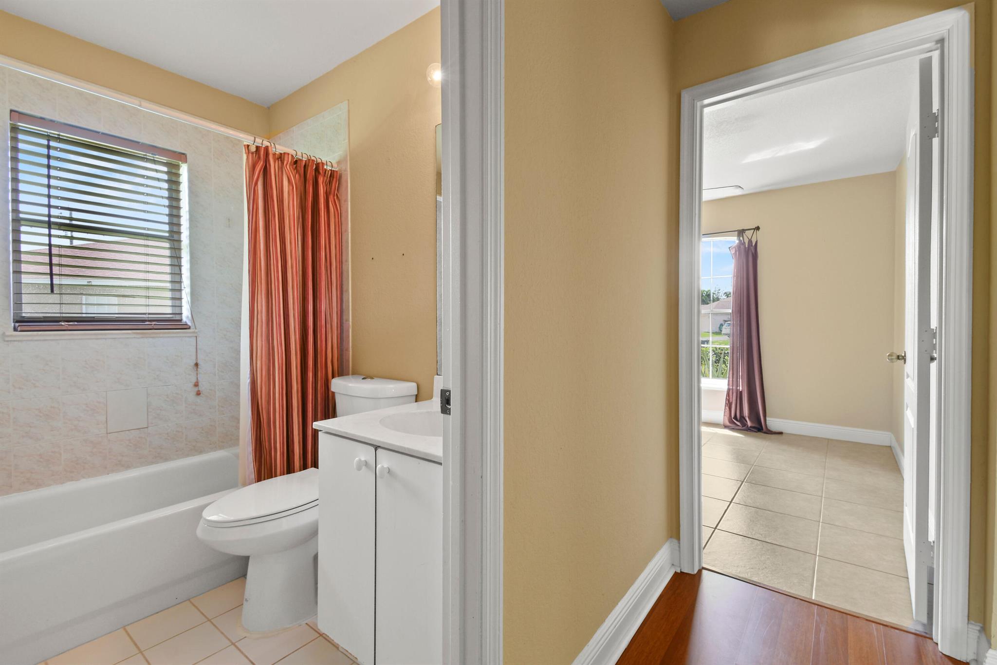 1661 SW Cefalu Circle