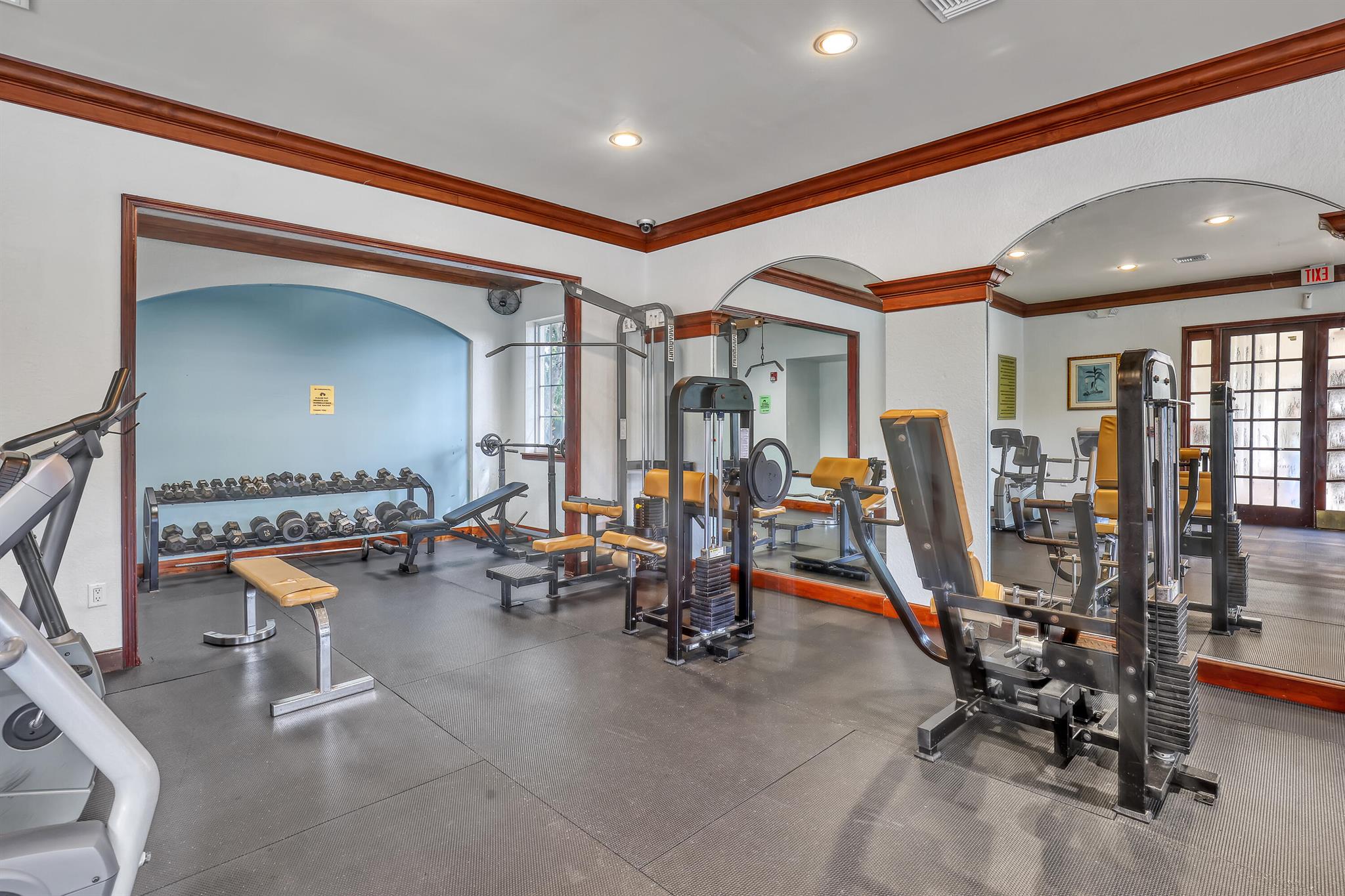 1000 Crestwood Court S Unit: 1019