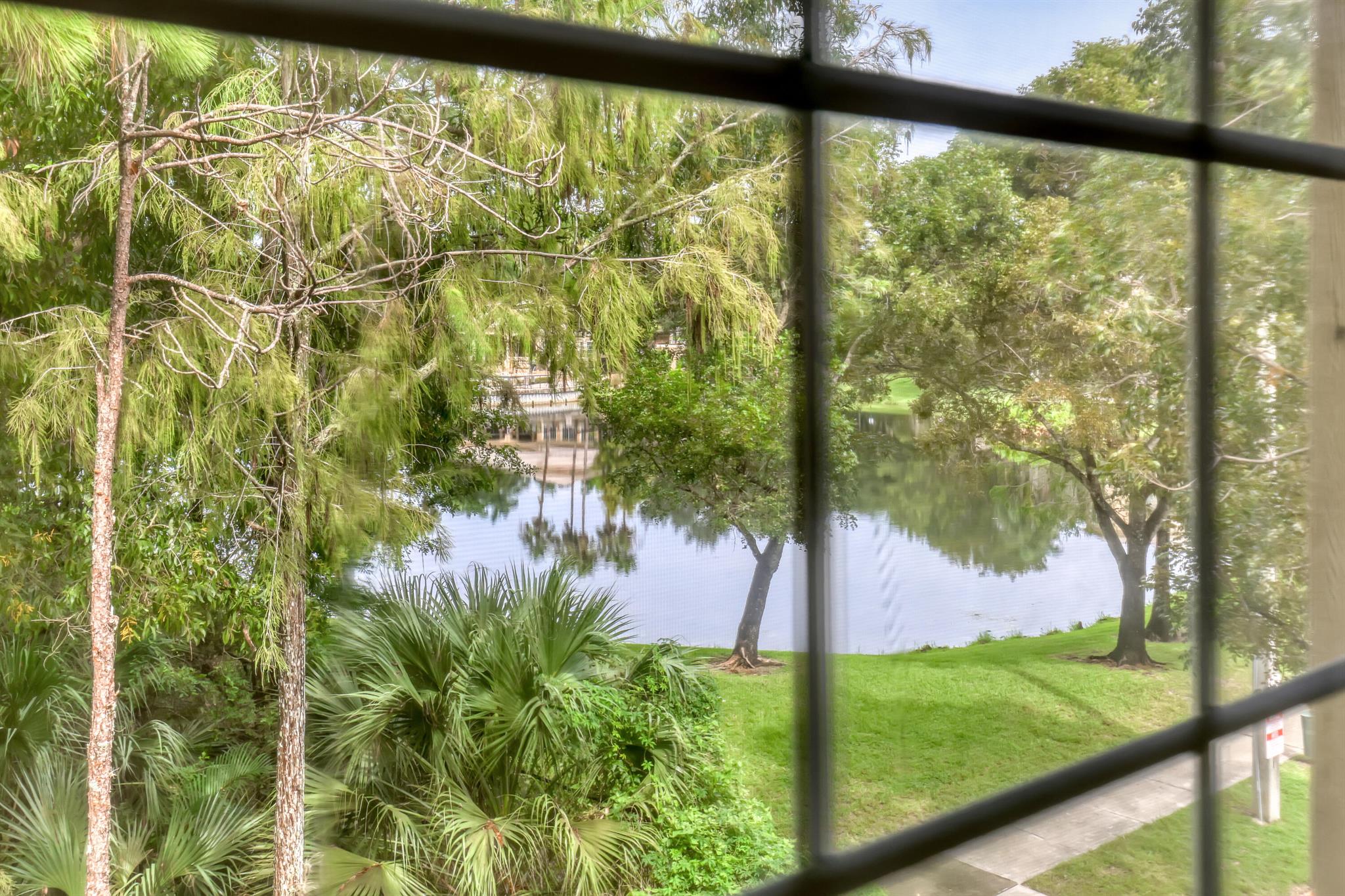 1000 Crestwood Court S Unit: 1019