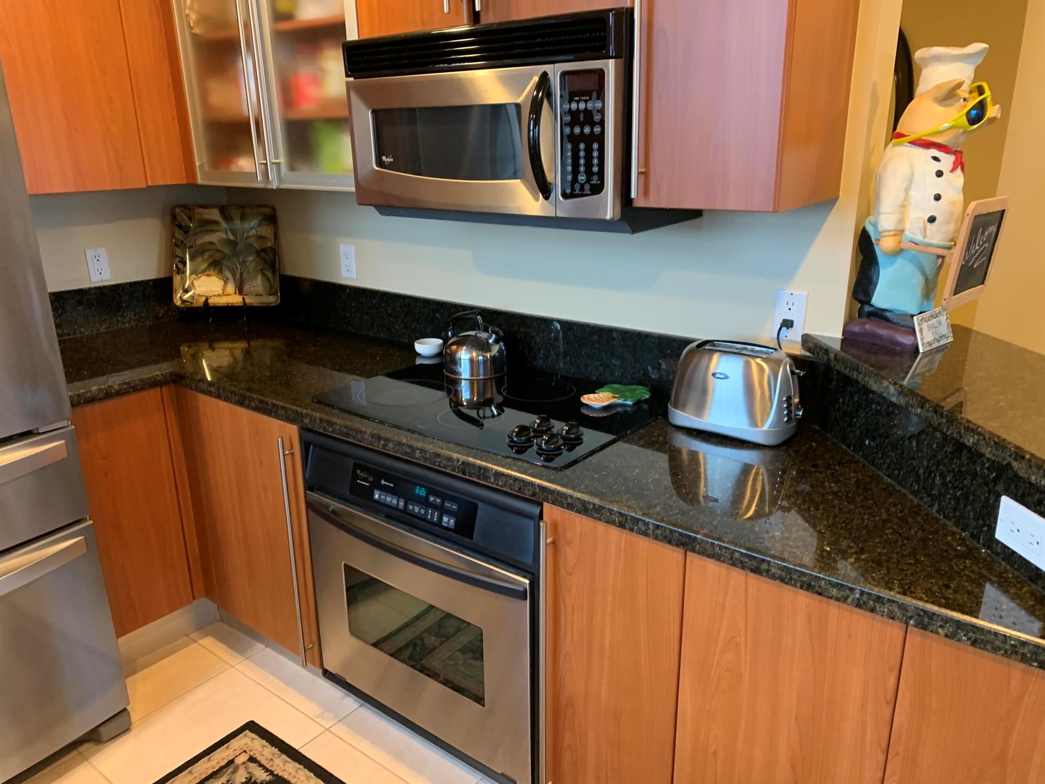 610 Clematis Street 814