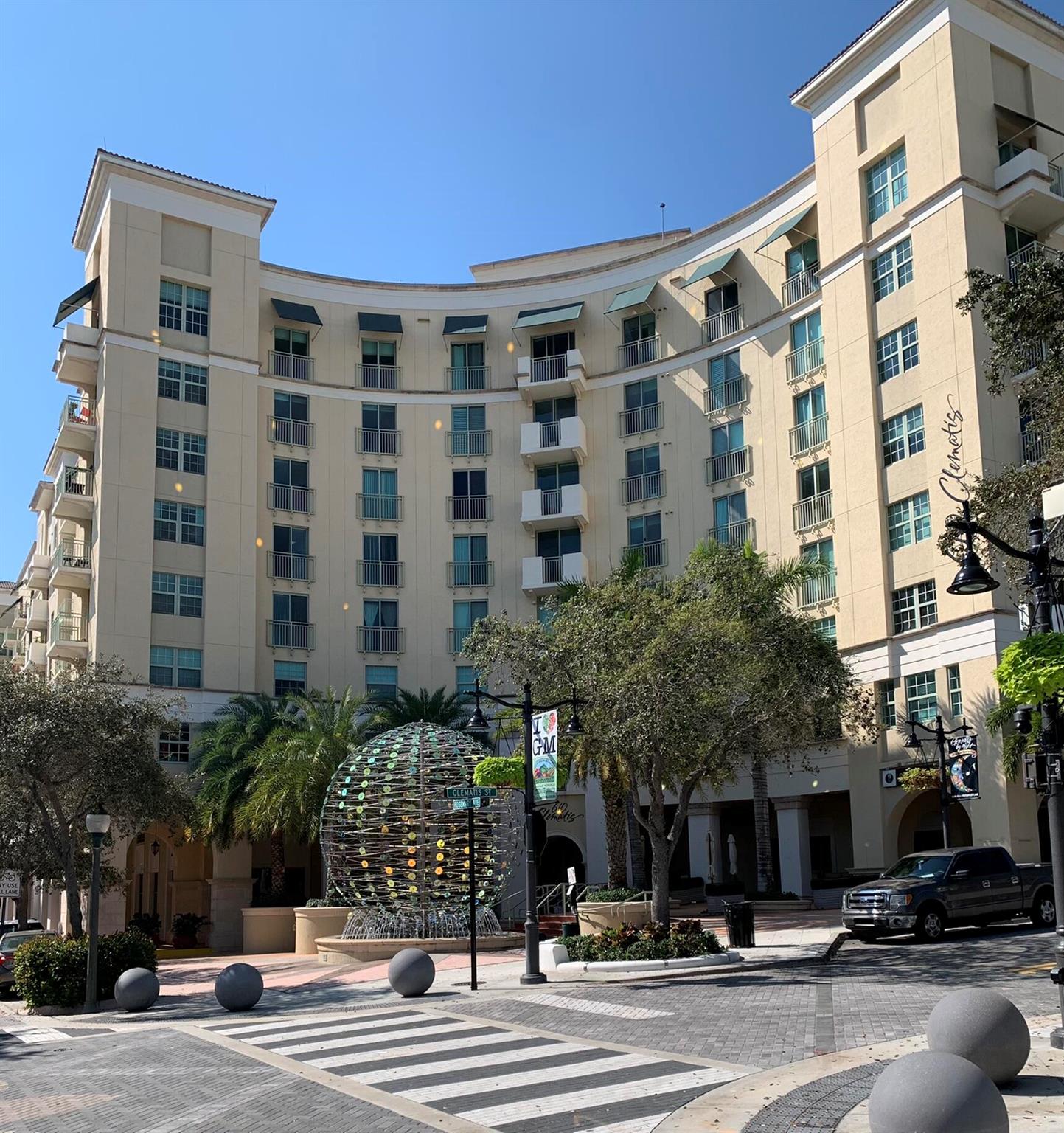 610 Clematis Street 814