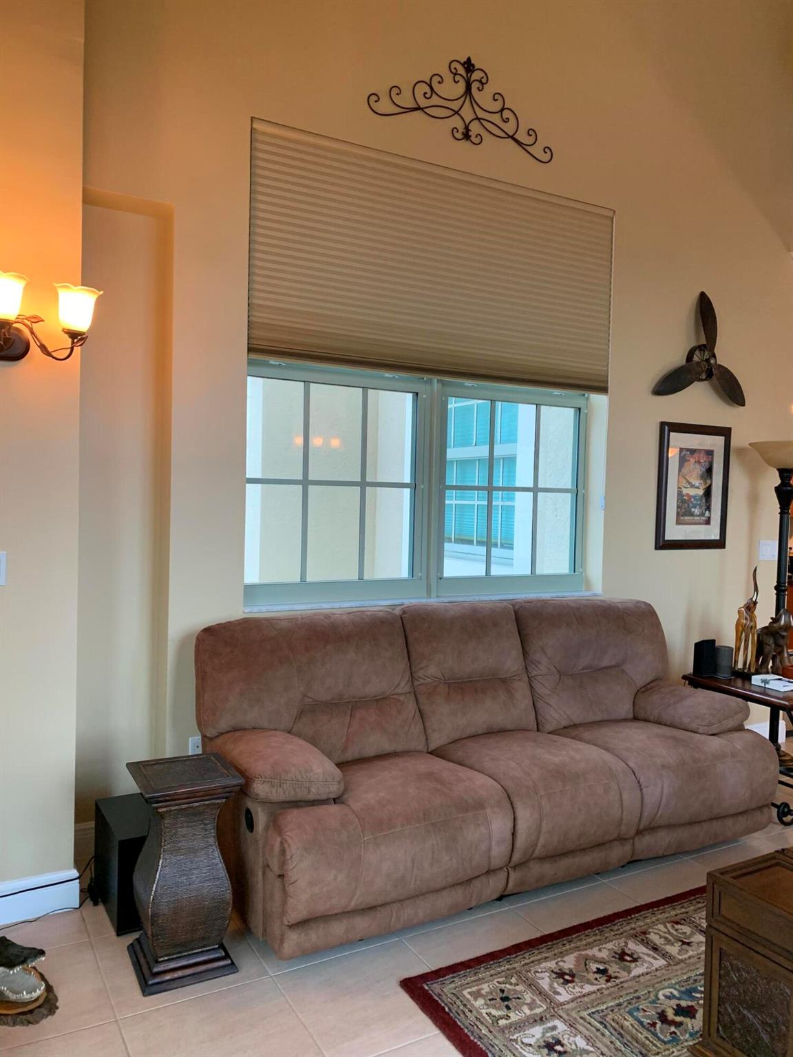 610 Clematis Street 814