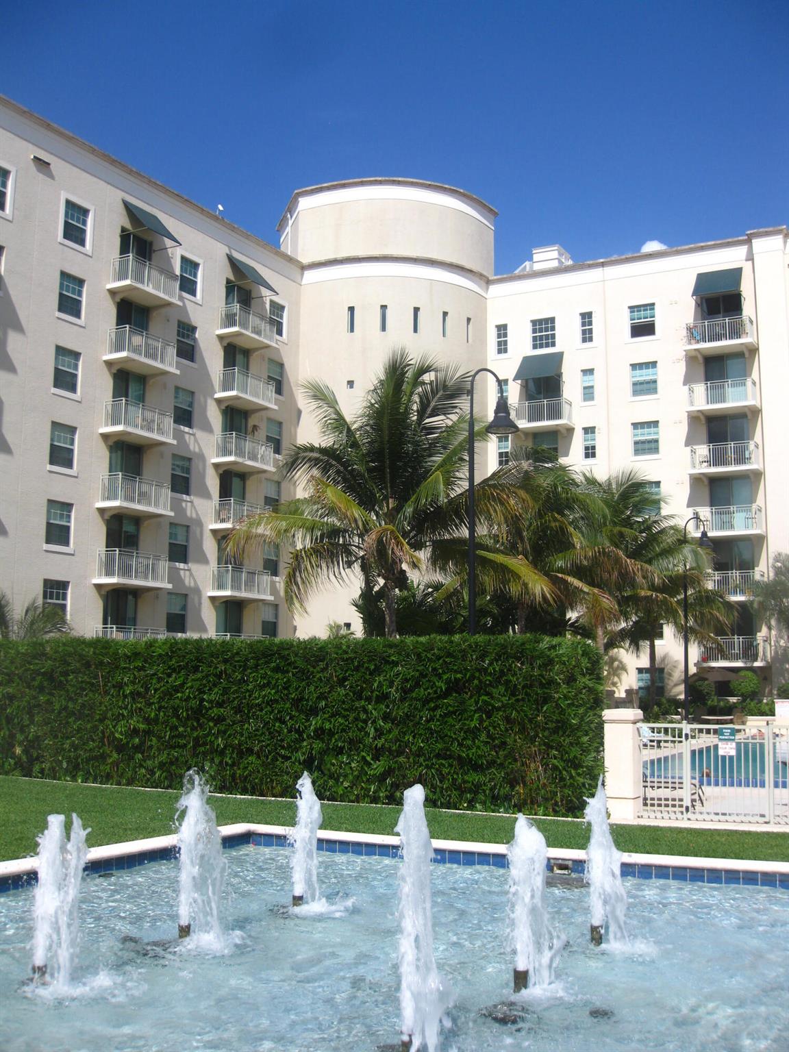 610 Clematis Street 814