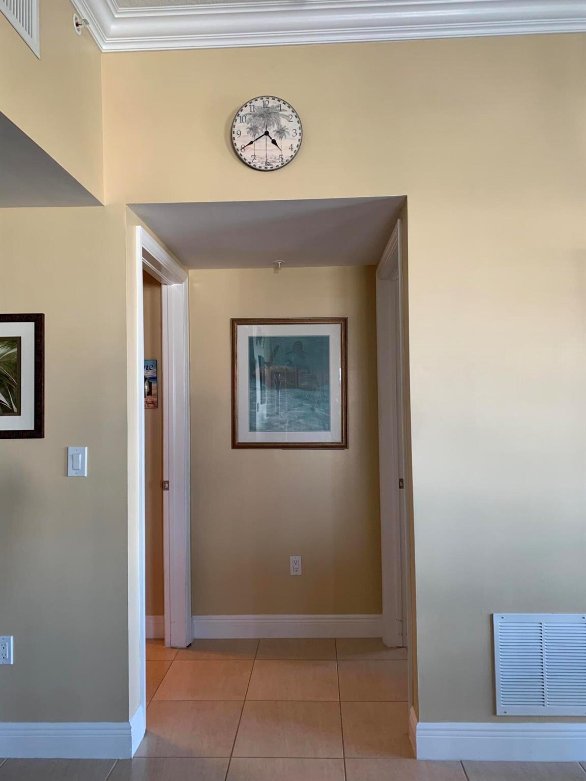 610 Clematis Street 814