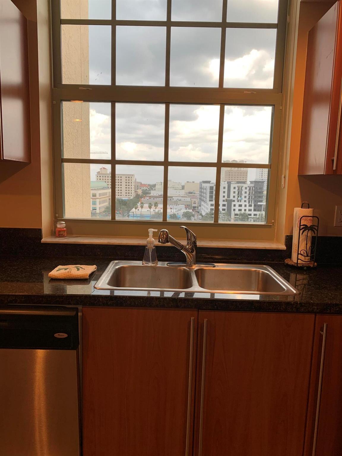 610 Clematis Street 814