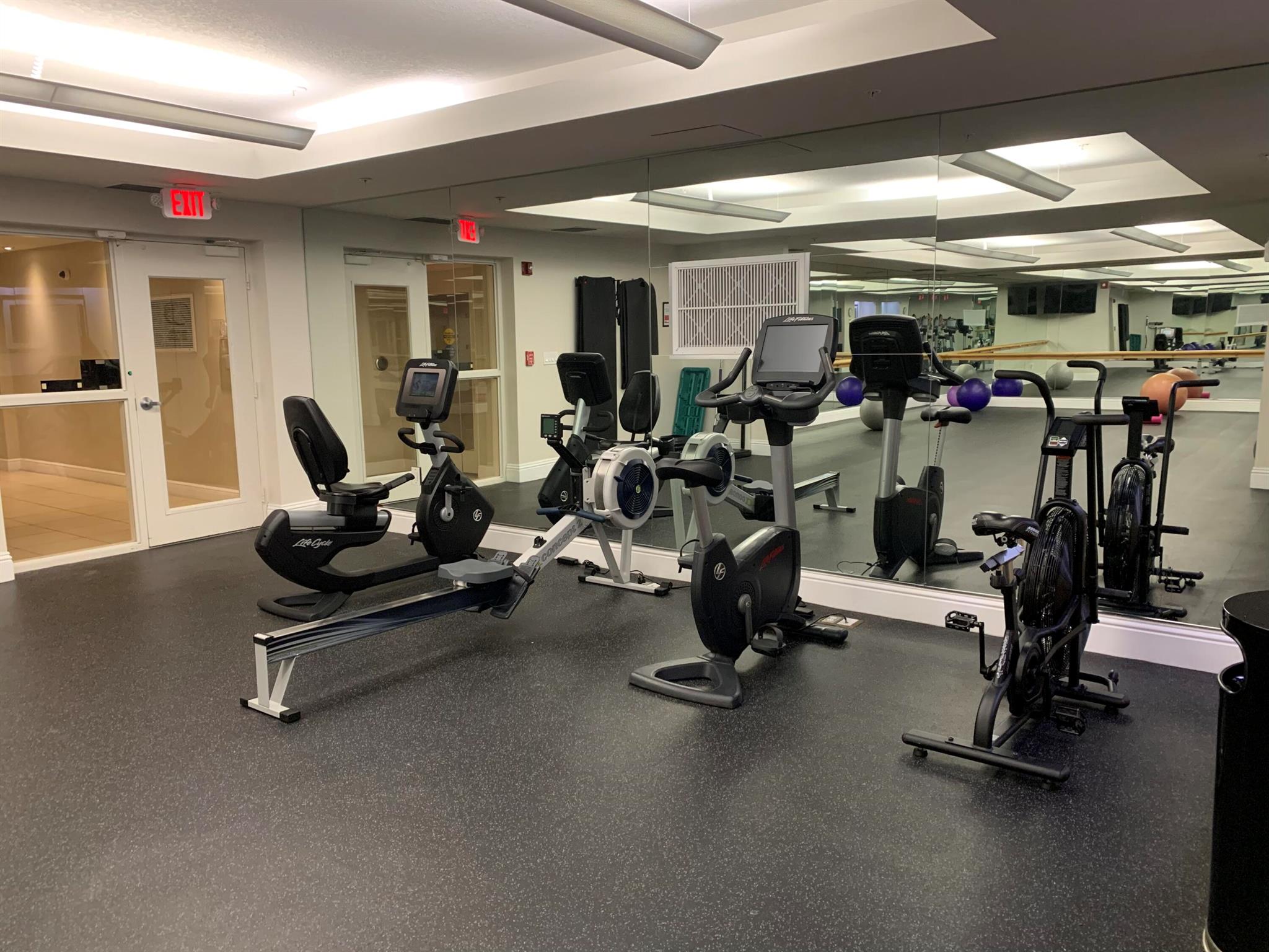 610 Clematis Street 814