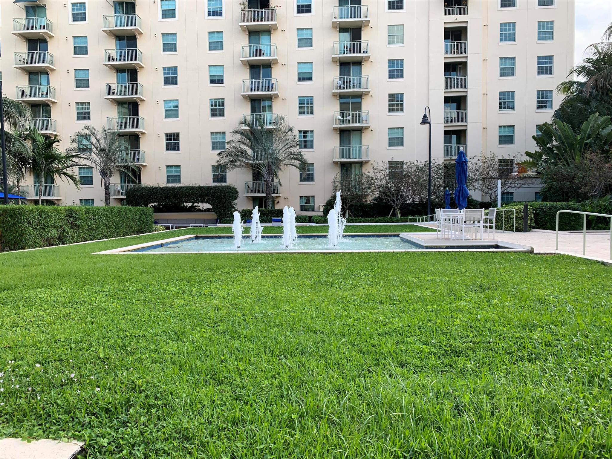 610 Clematis Street 814