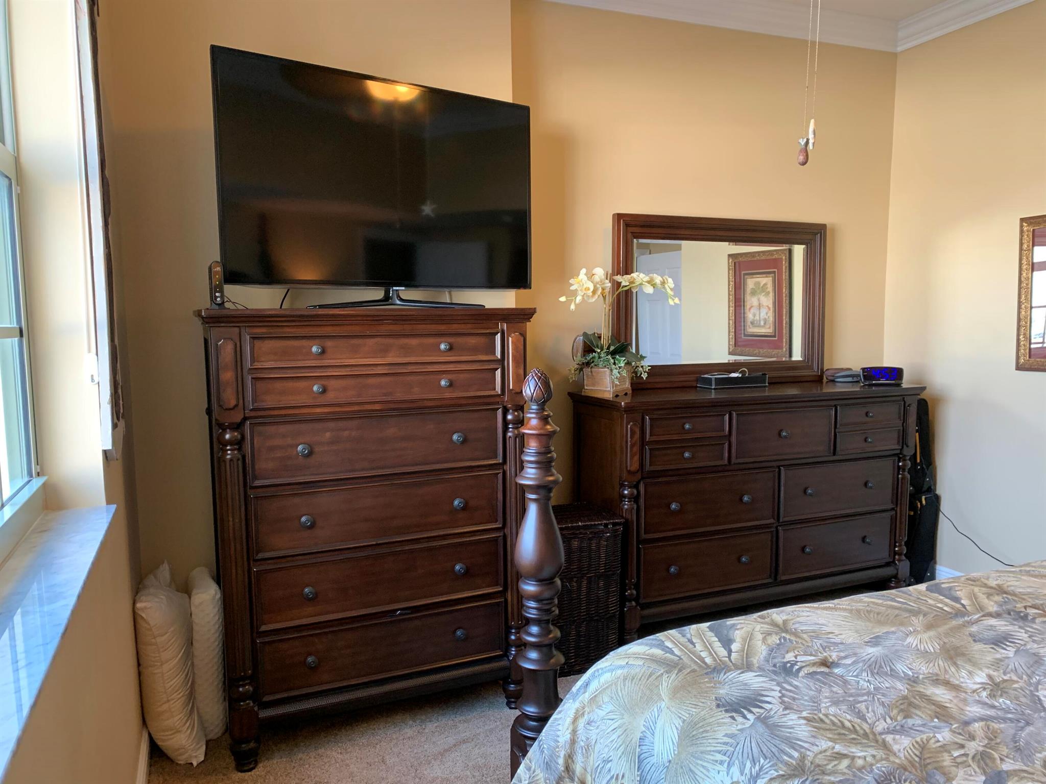 610 Clematis Street 814