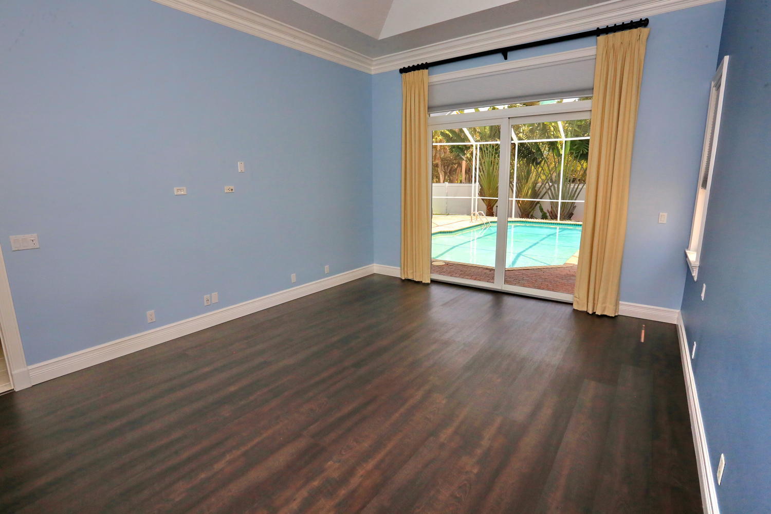 10297 Allamanda Boulevard