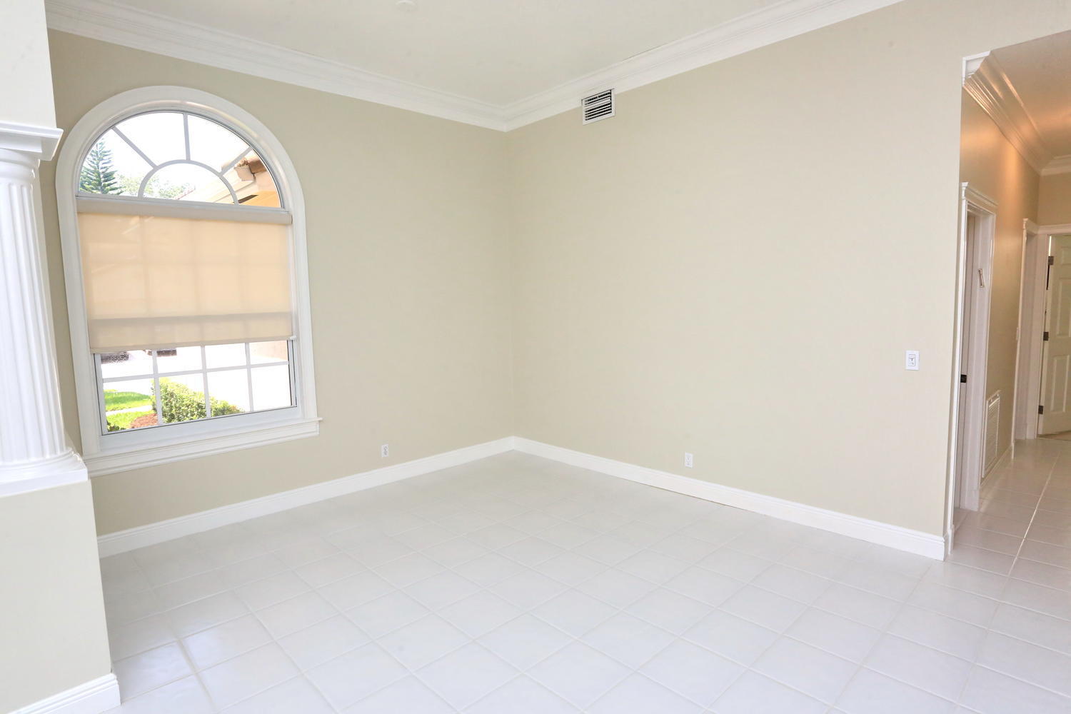 10297 Allamanda Boulevard