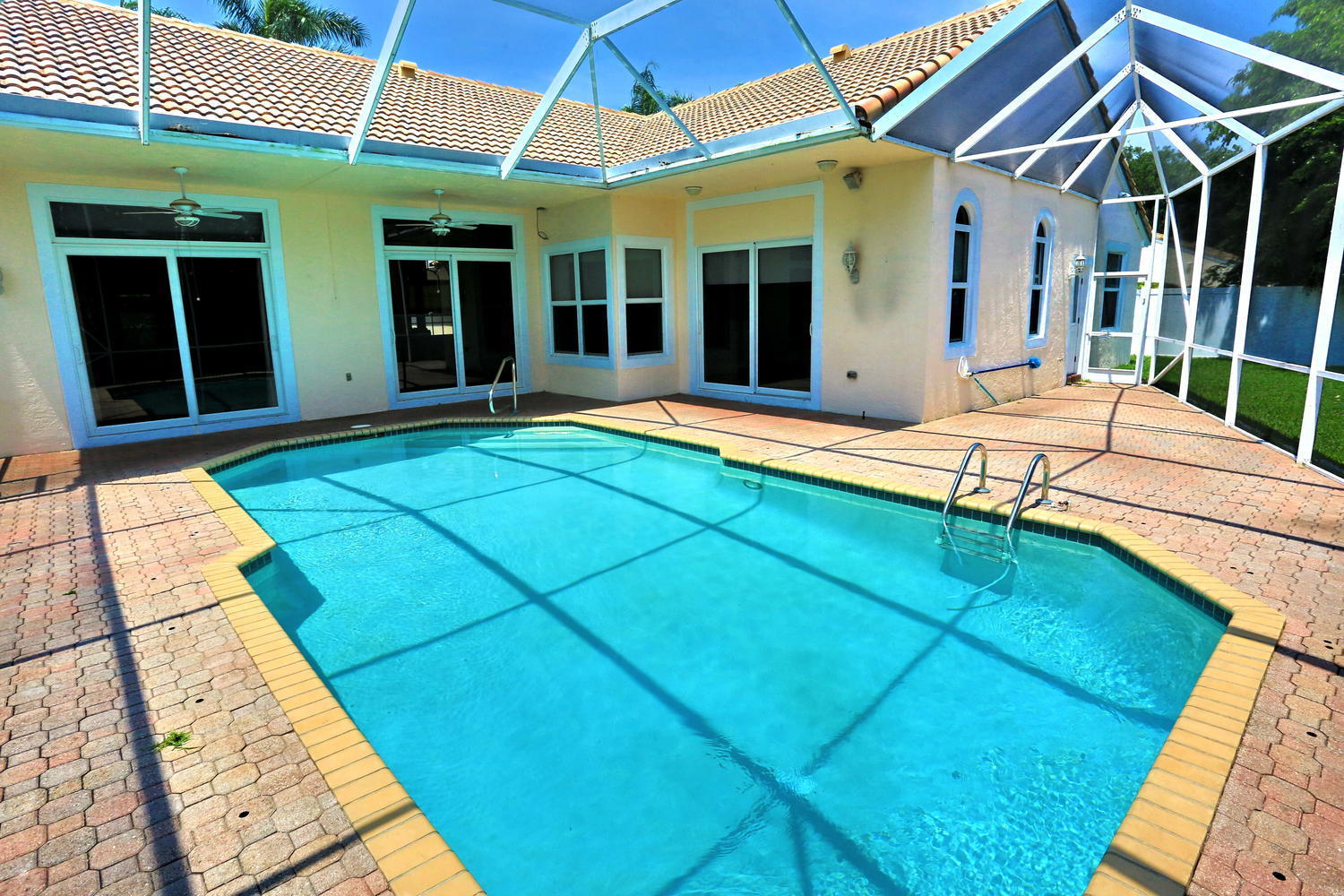 10297 Allamanda Boulevard