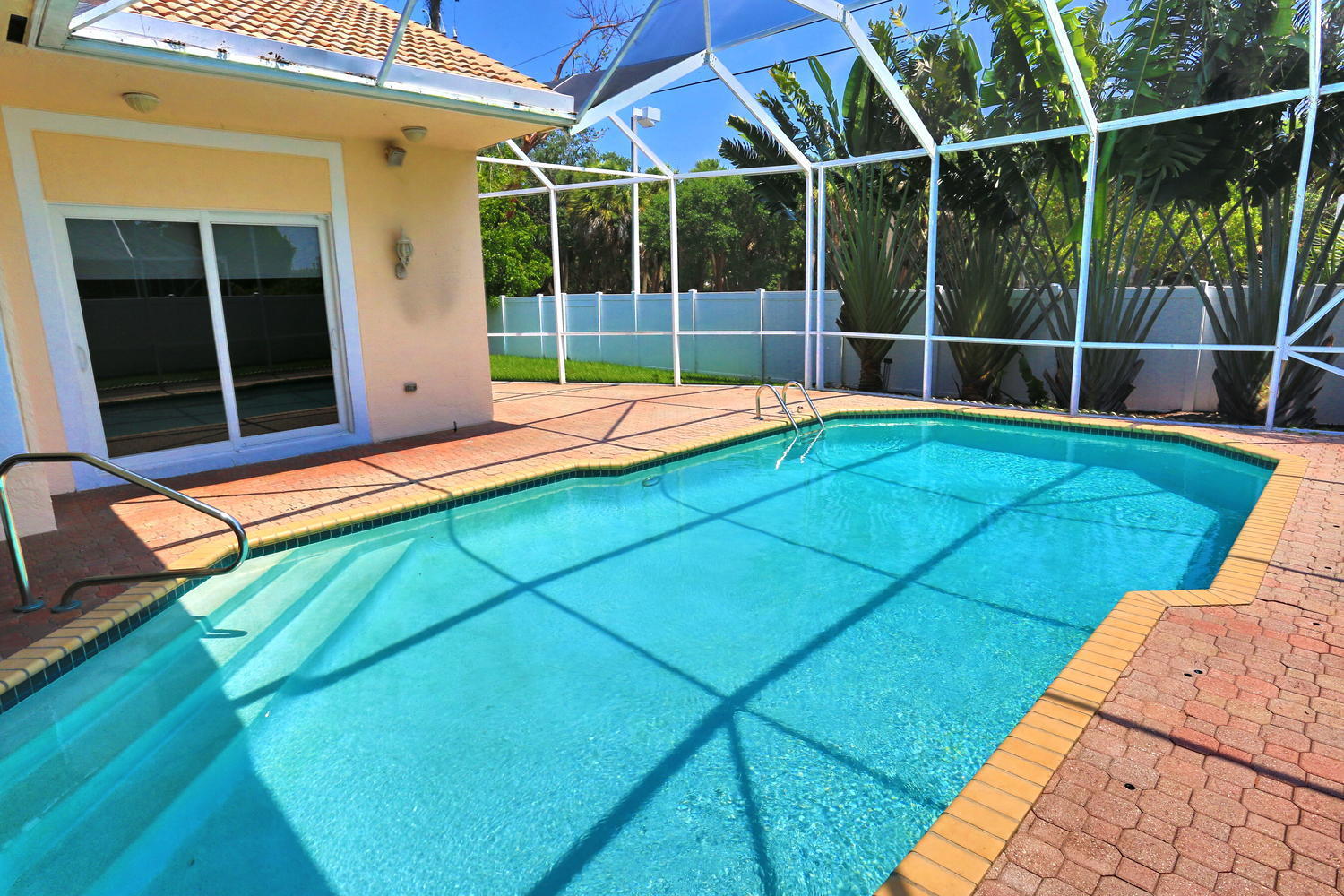 10297 Allamanda Boulevard