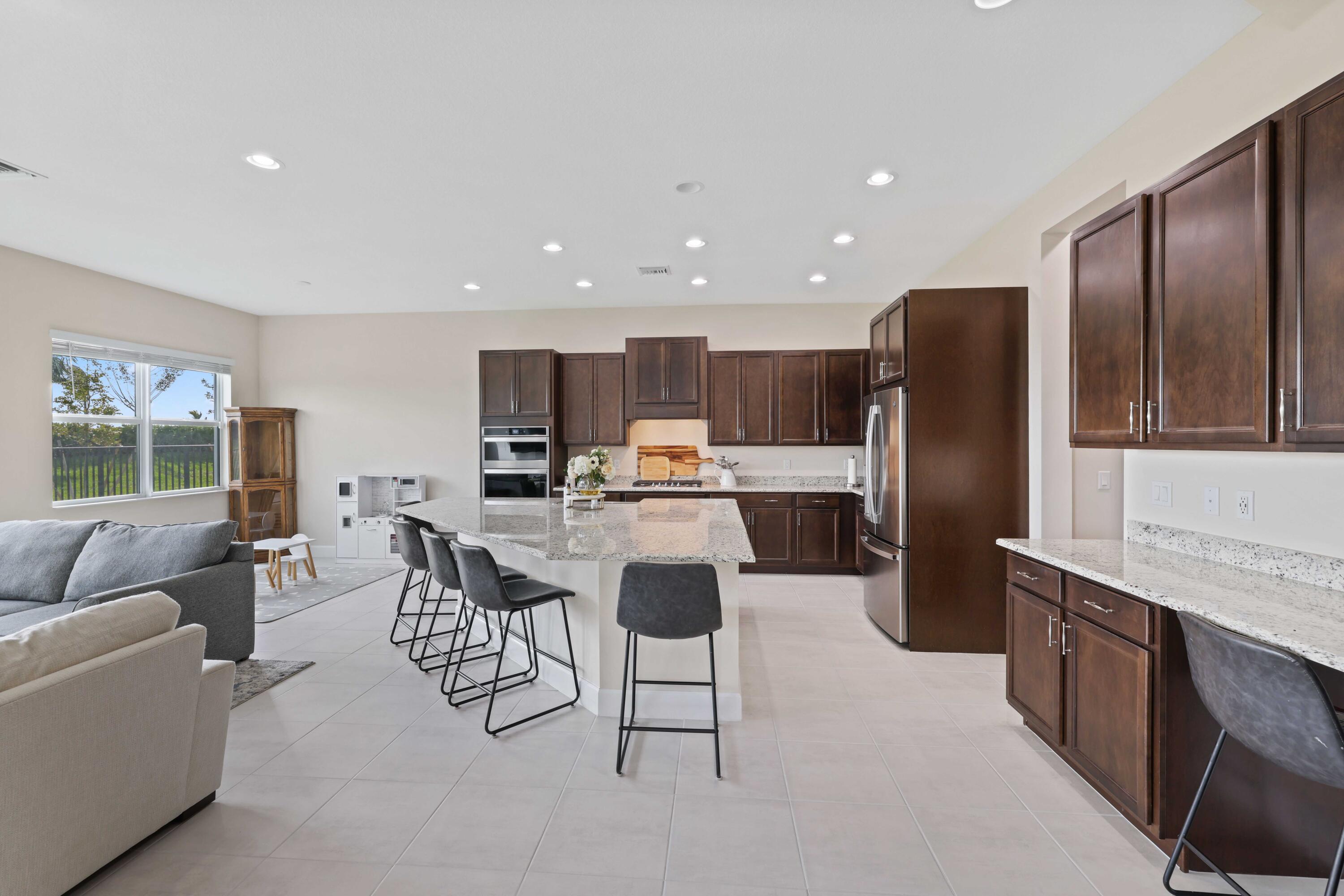5320 Macoon Way