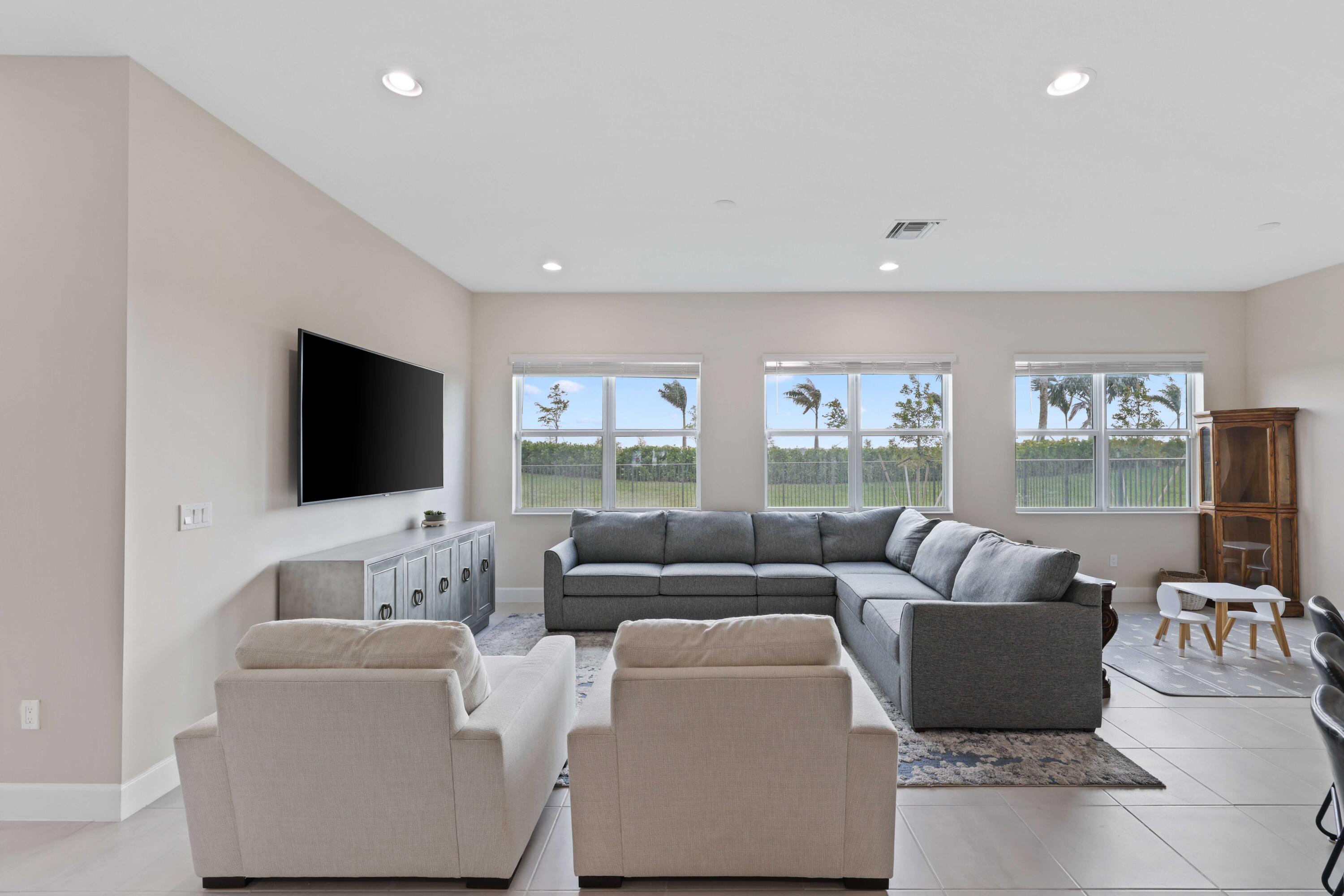 5320 Macoon Way