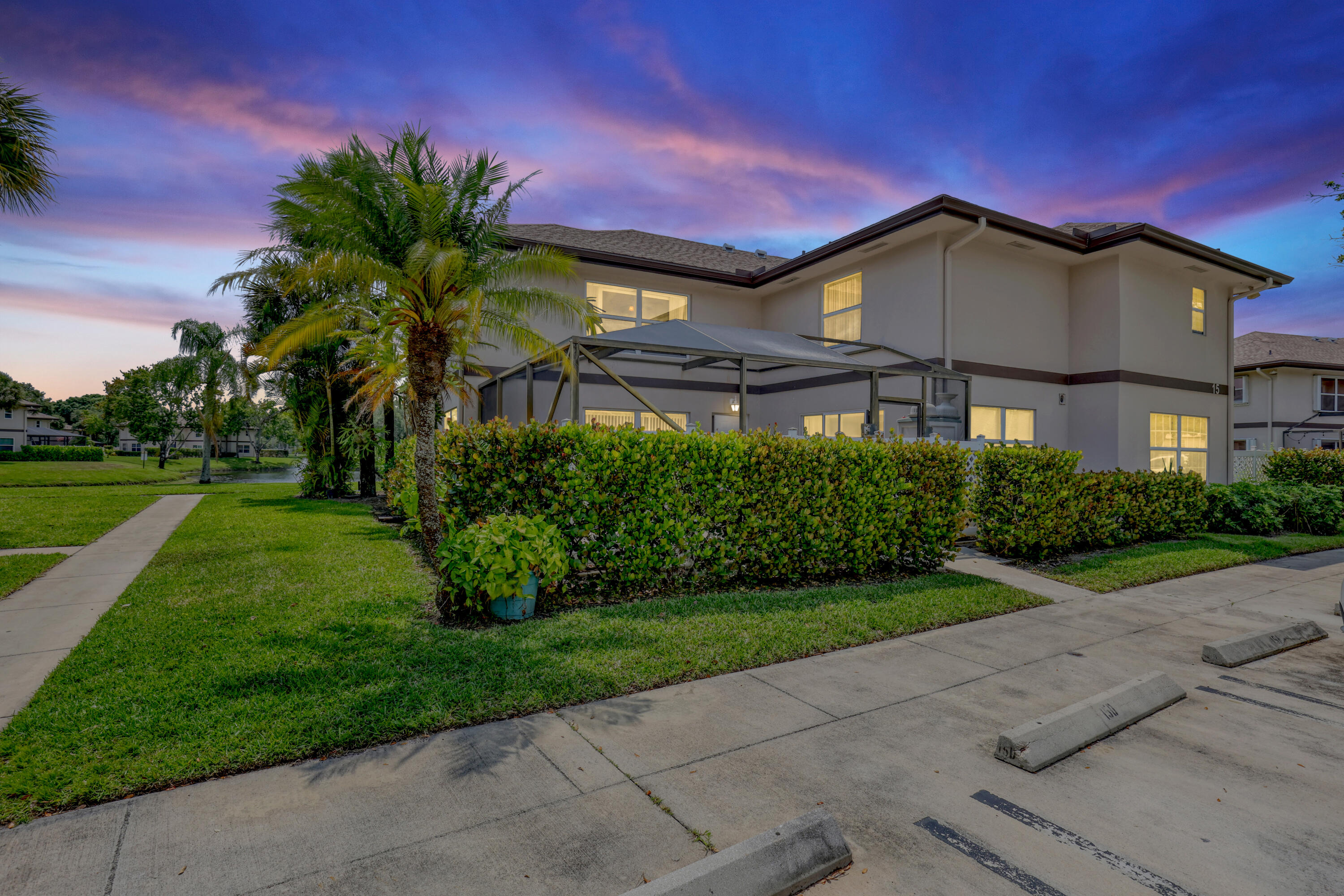 15 Amherst Court A