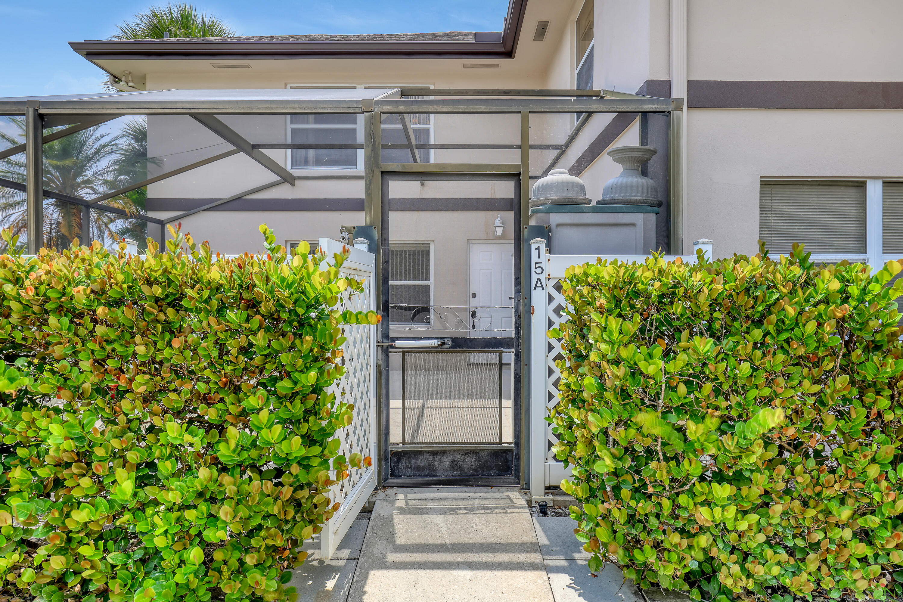 15 Amherst Court A