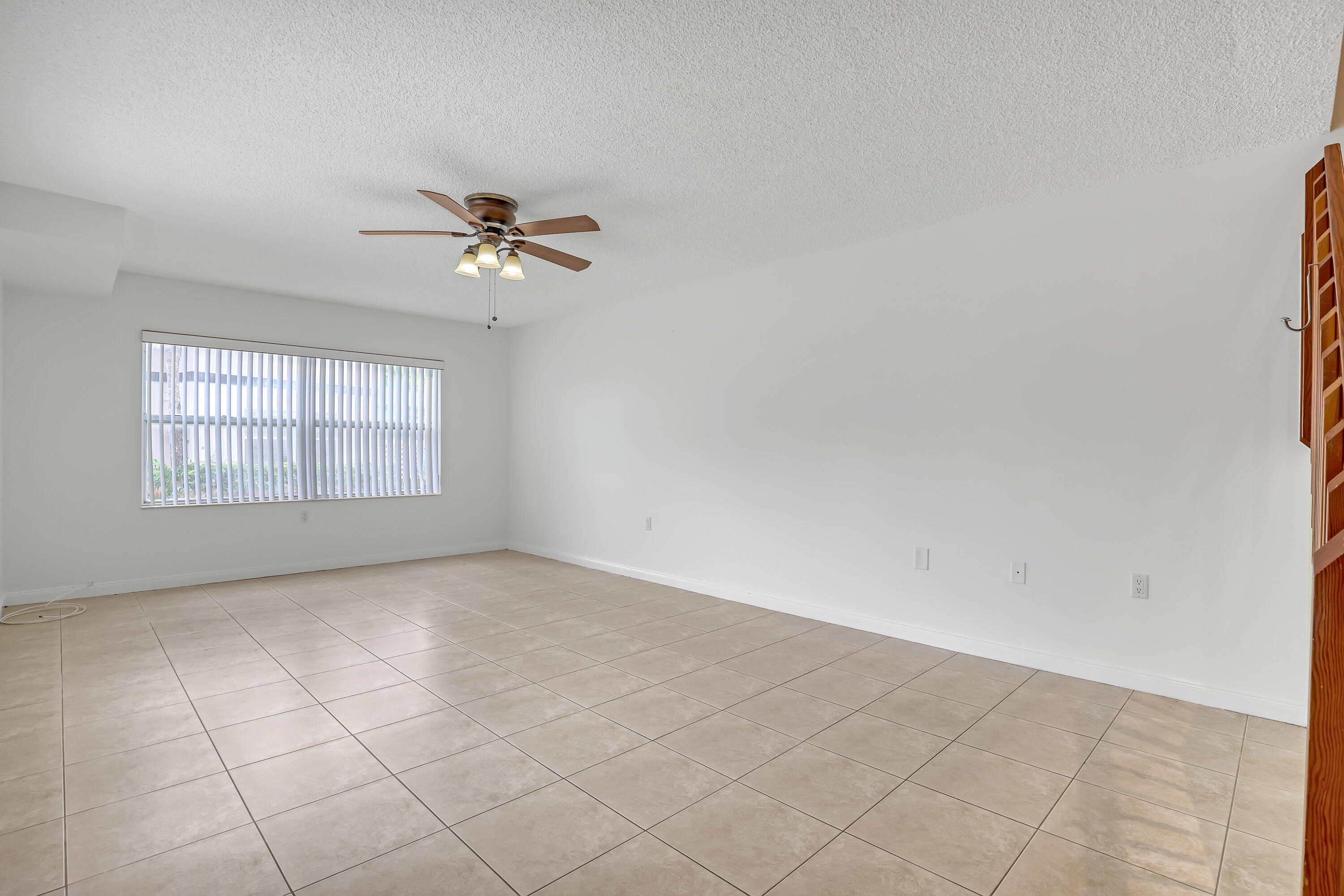 15 Amherst Court A
