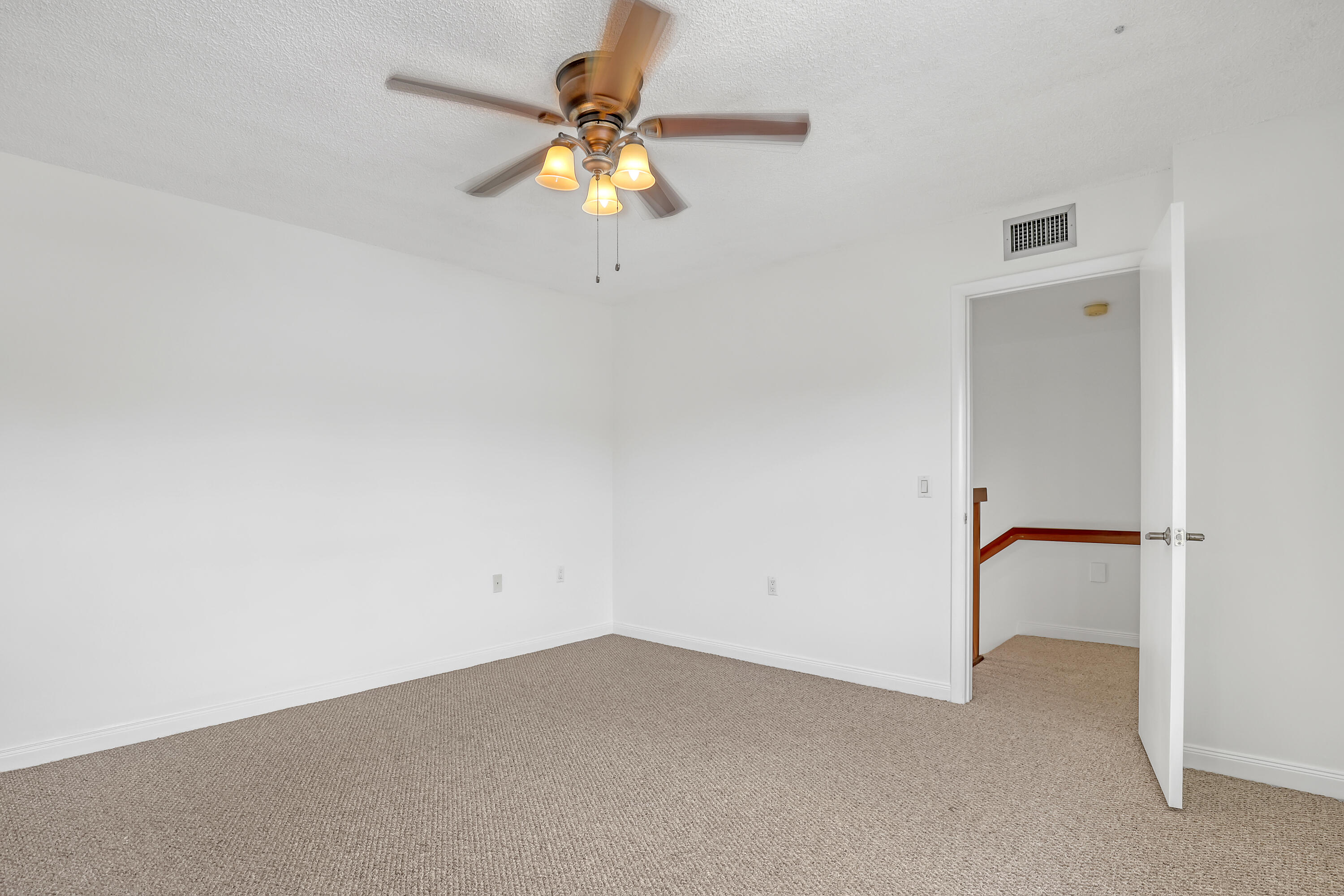 15 Amherst Court A