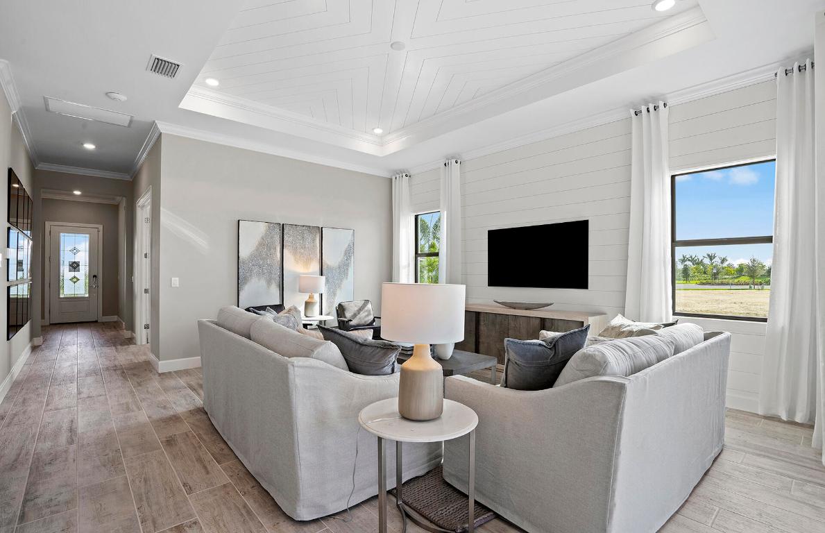 10431 Northbrook Circle 223