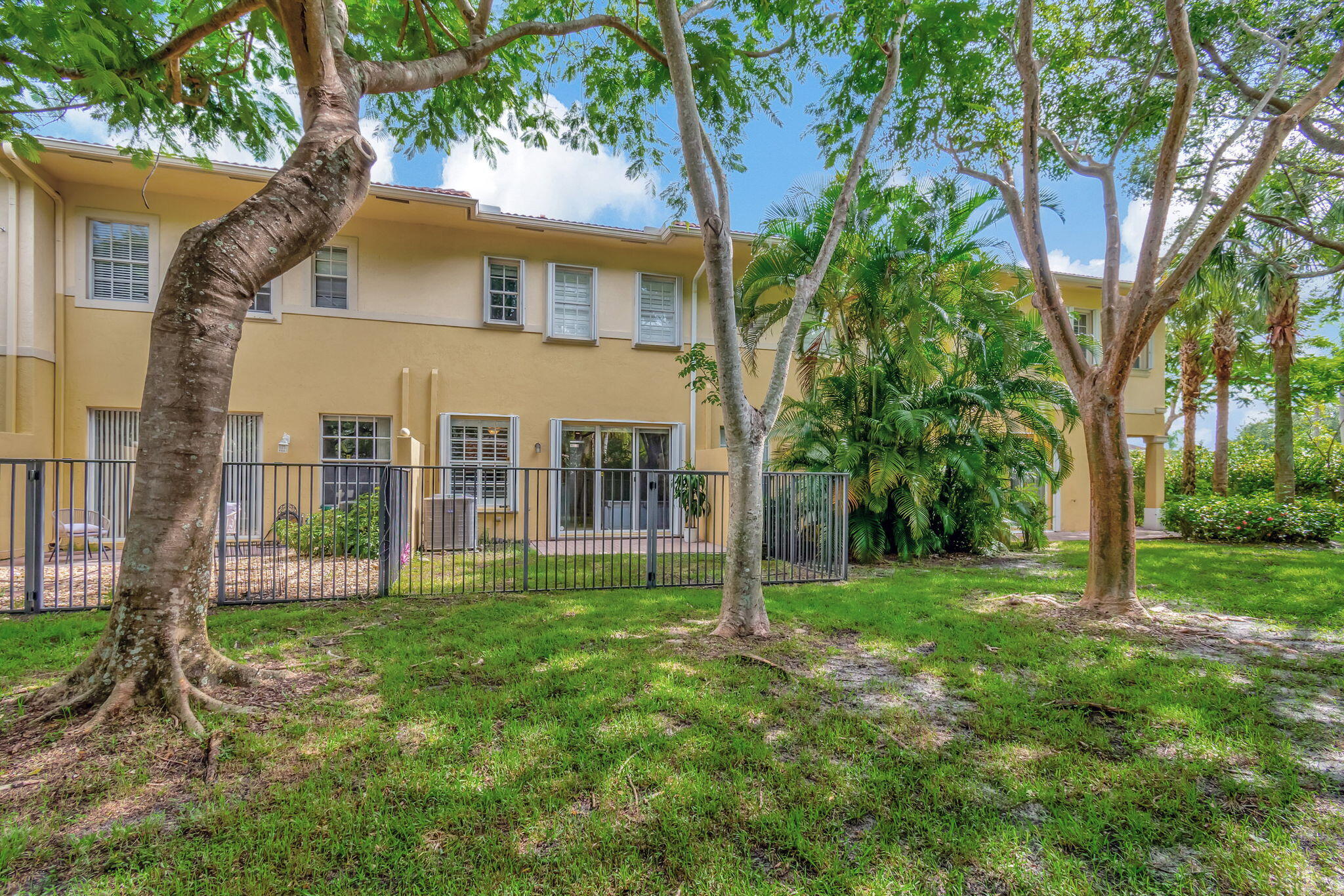 114 Via Aurelia