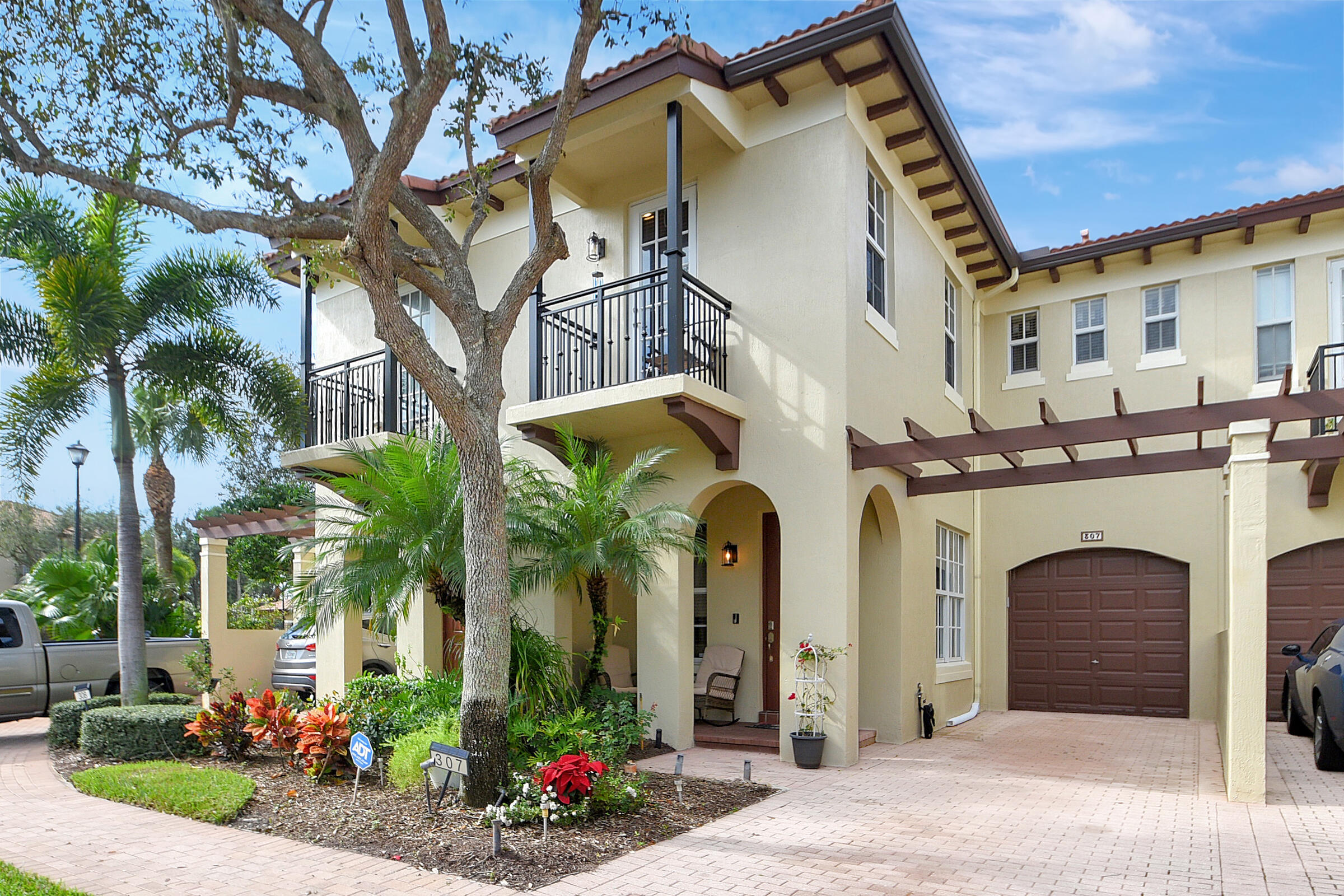 2781 Eagle Rock Circle 307
