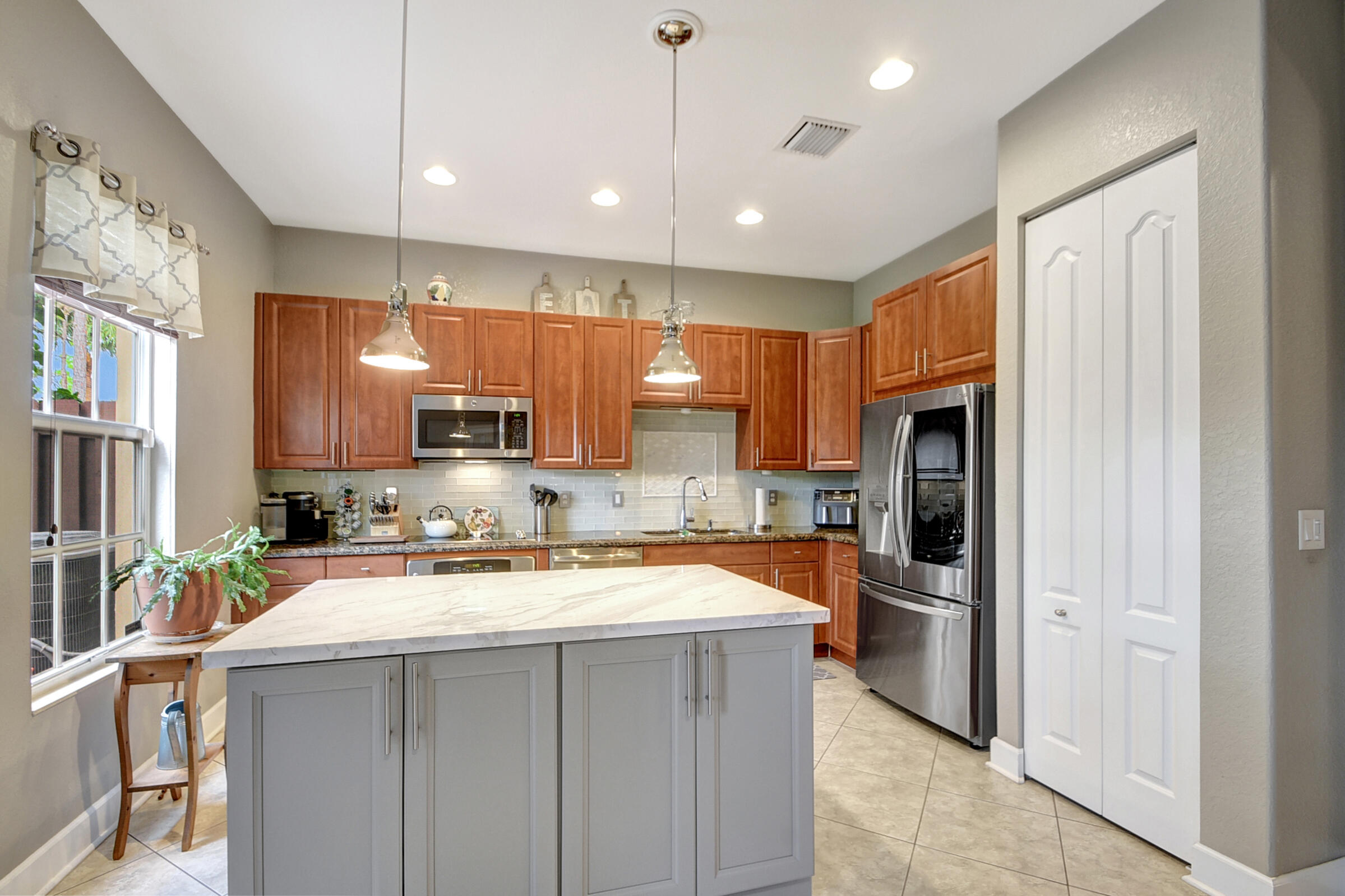 2781 Eagle Rock Circle 307