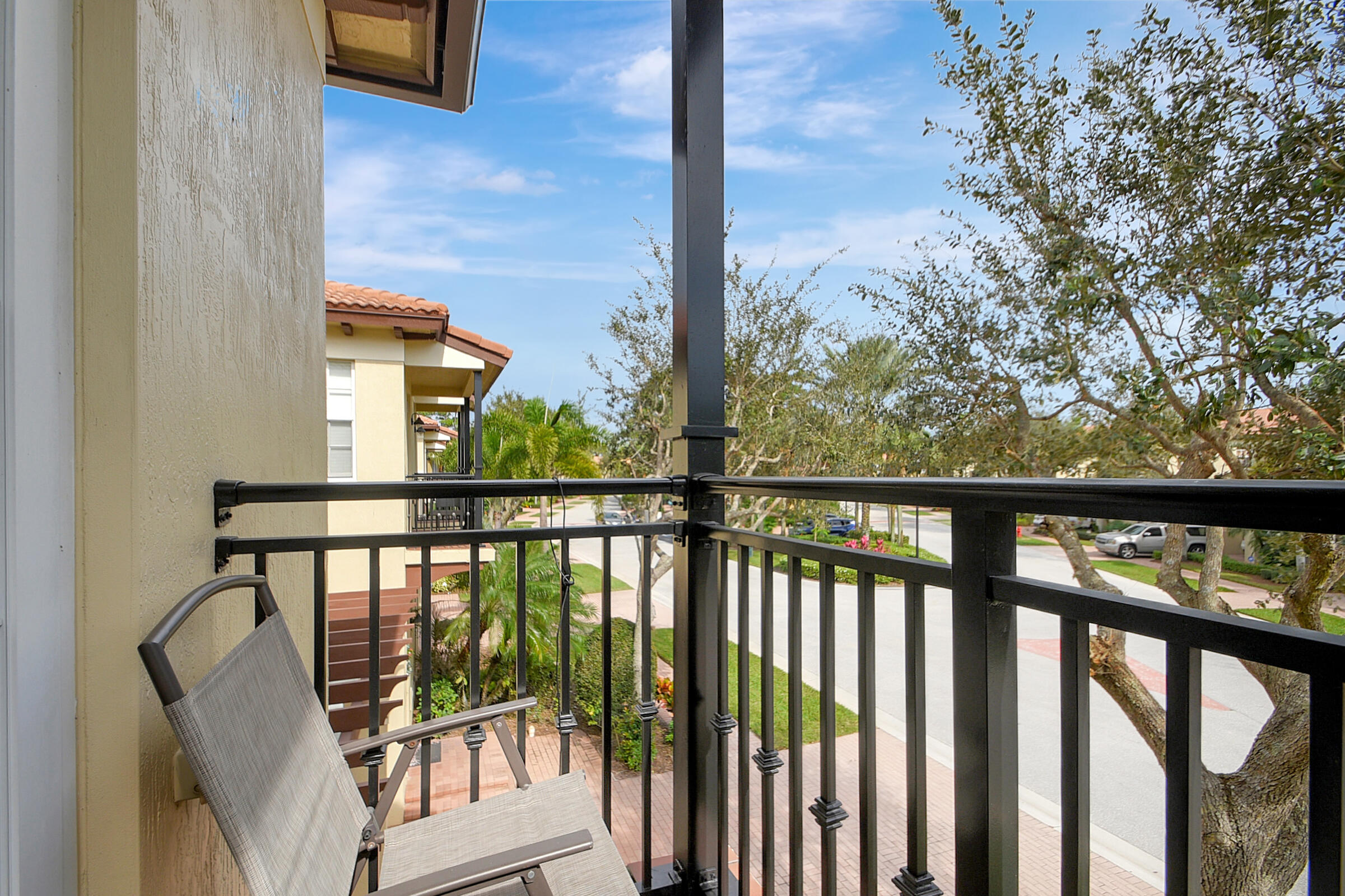 2781 Eagle Rock Circle 307