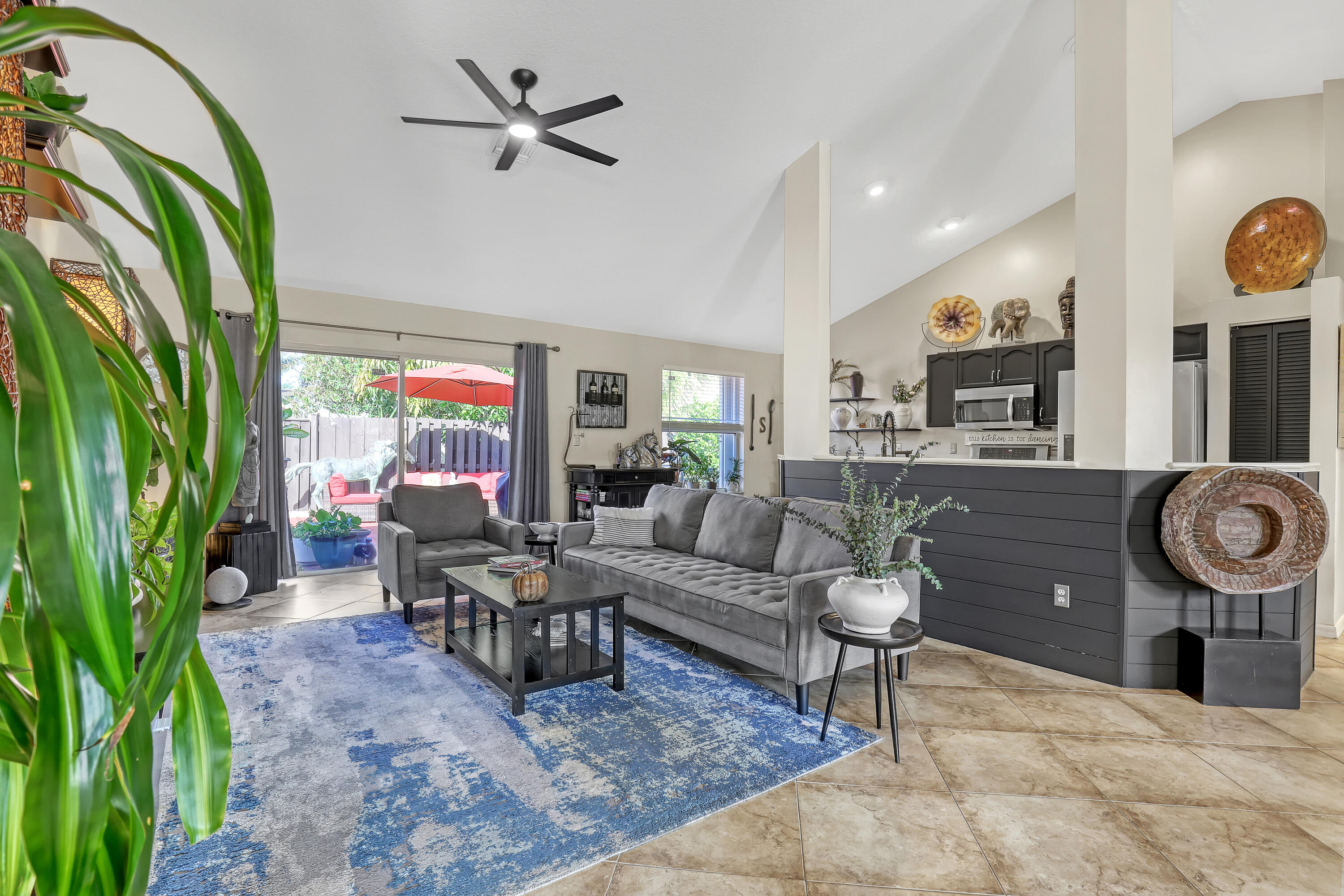 1611 Yachtman Place
