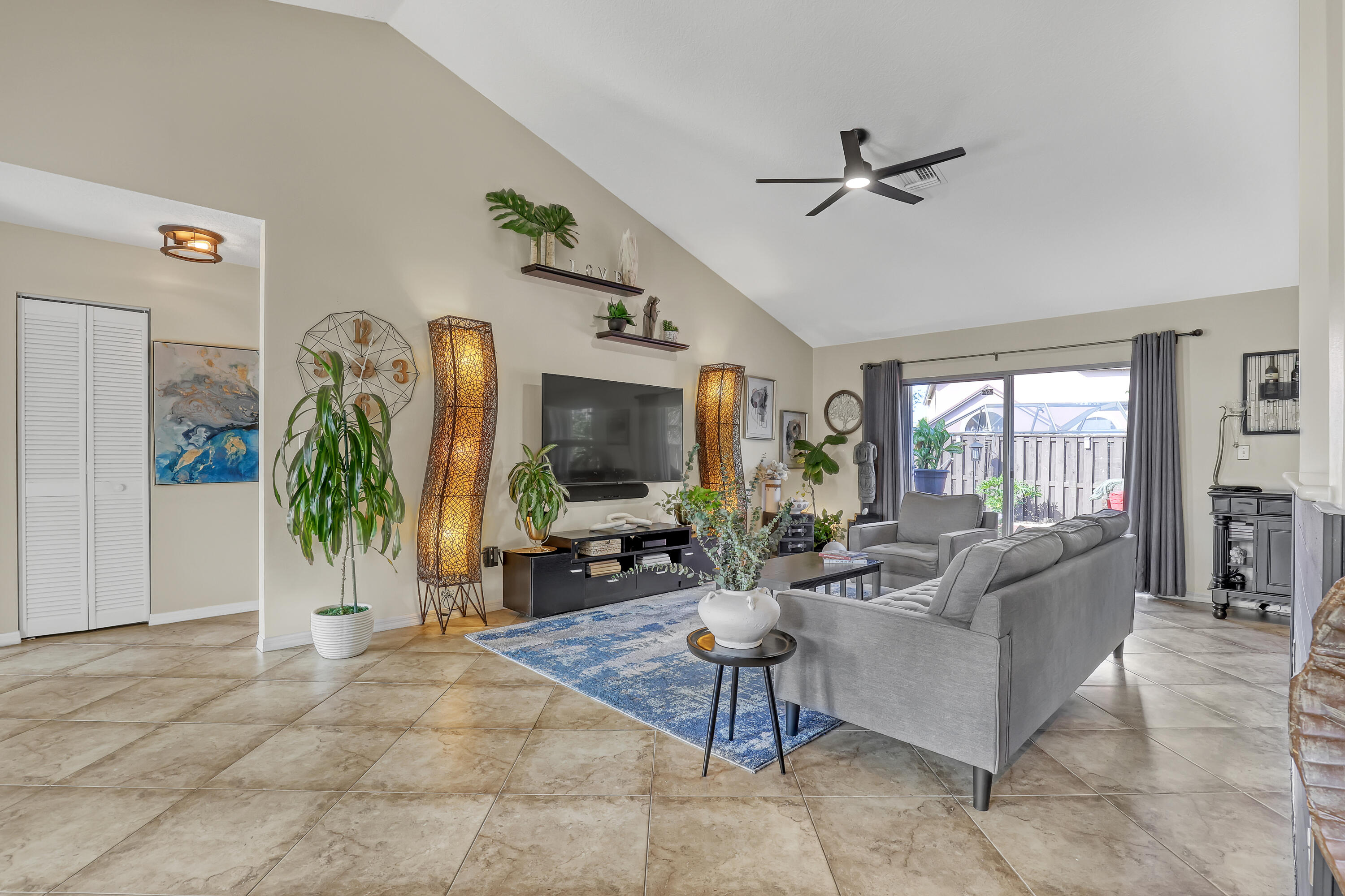 1611 Yachtman Place