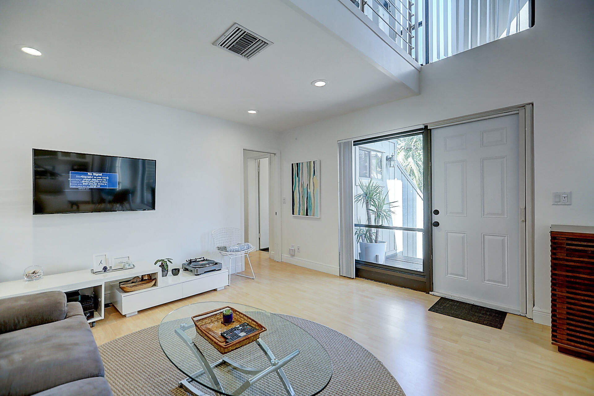 1605 S Us Highway 1 10g