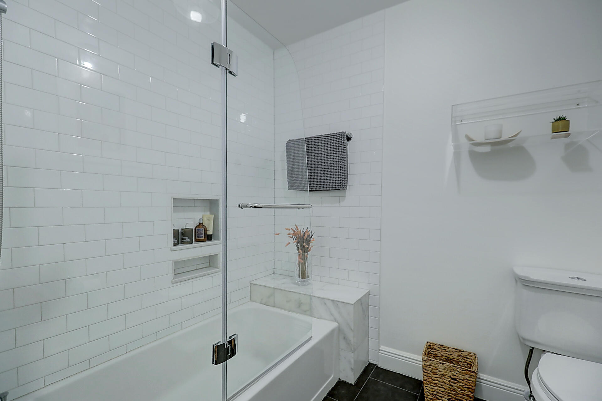 1605 S Us Highway 1 10g