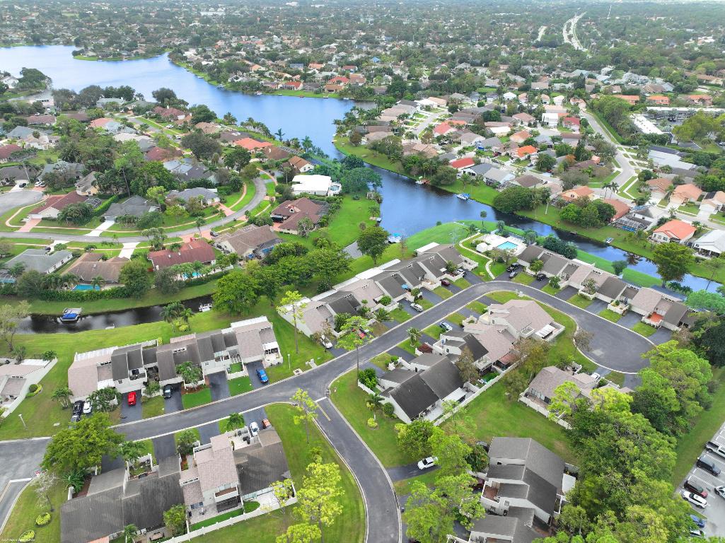 12813 Spinnaker Lane