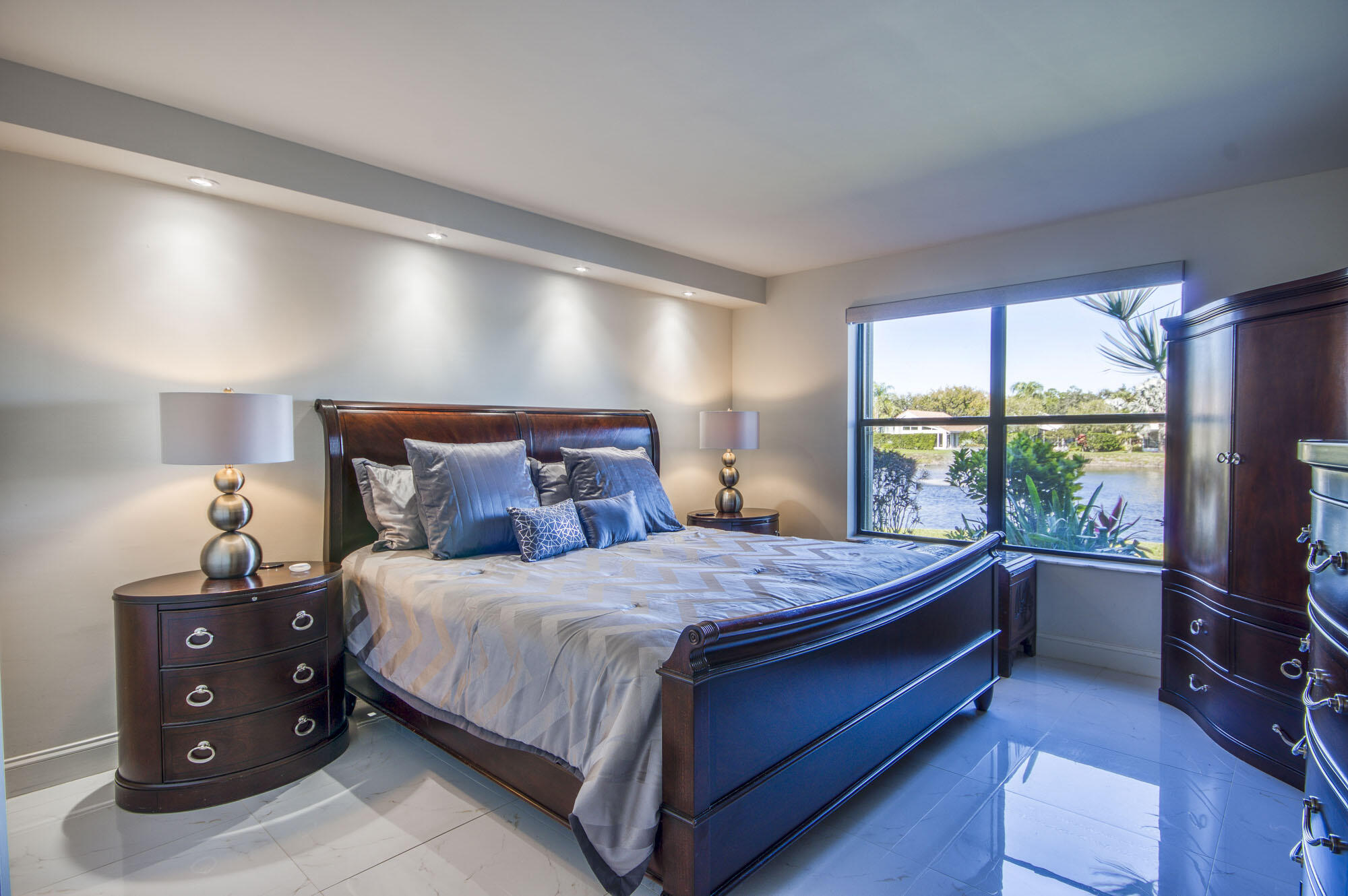 6944 Briarlake Circle 101