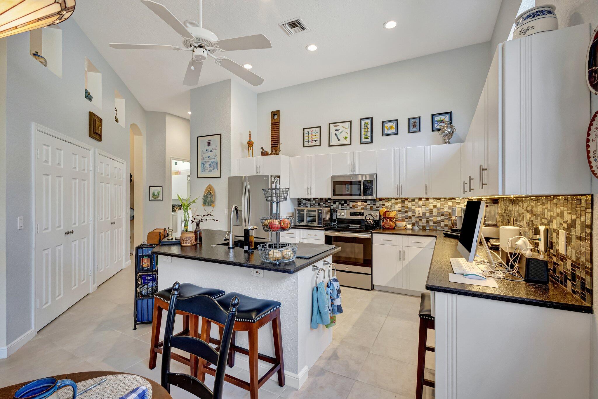 6799 Fairway Lakes Drive