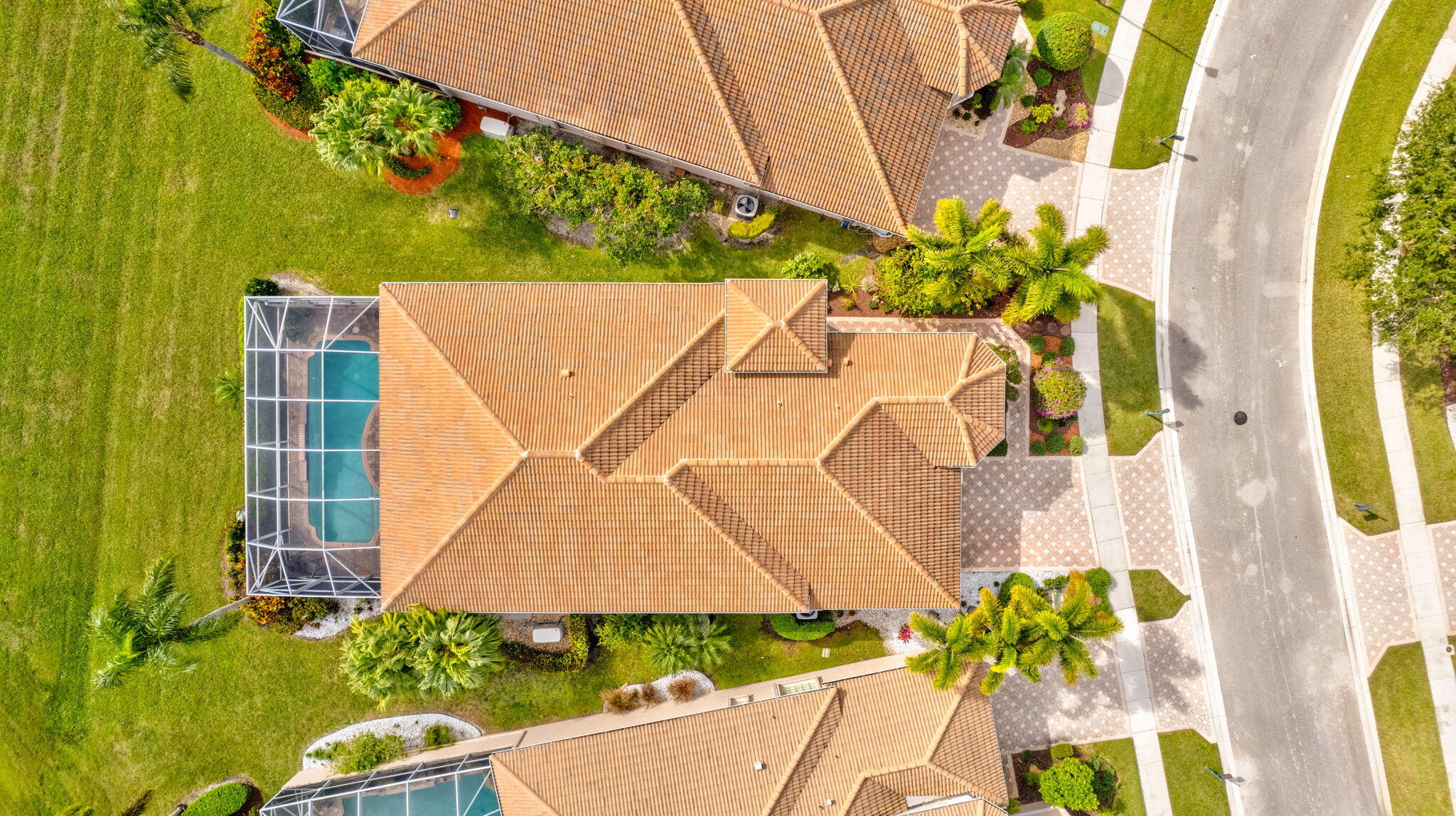 6799 Fairway Lakes Drive