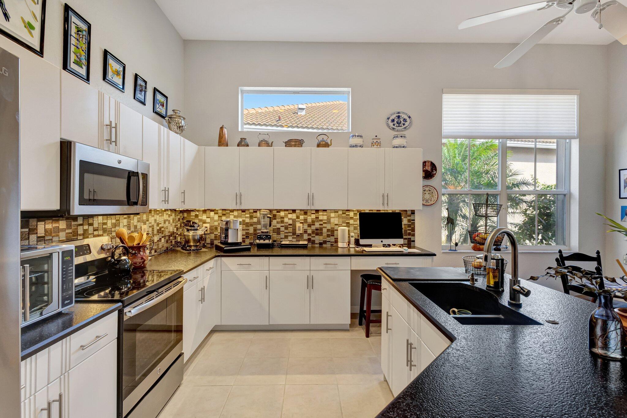 6799 Fairway Lakes Drive