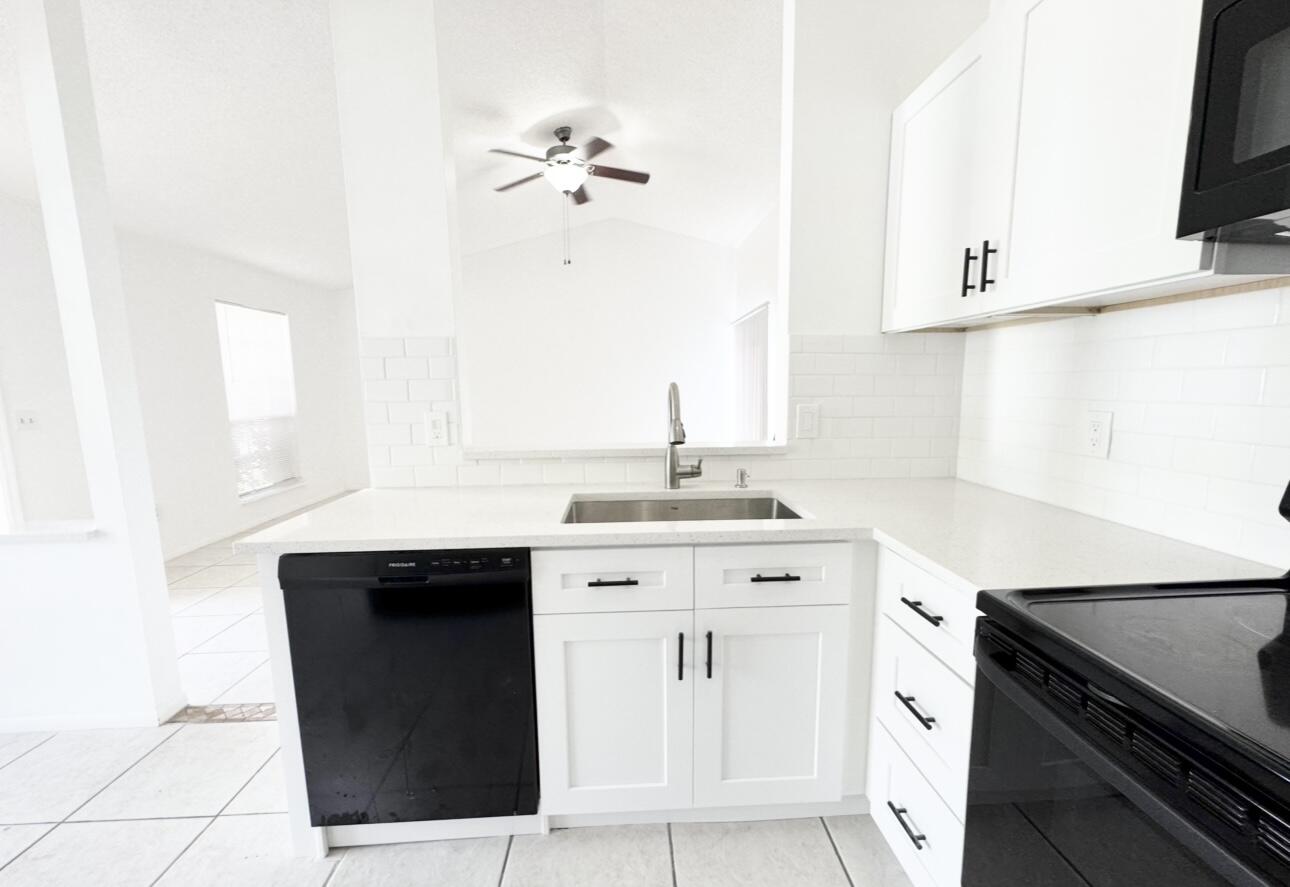 1156 Grandview Circle