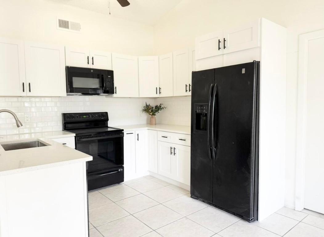 1156 Grandview Circle