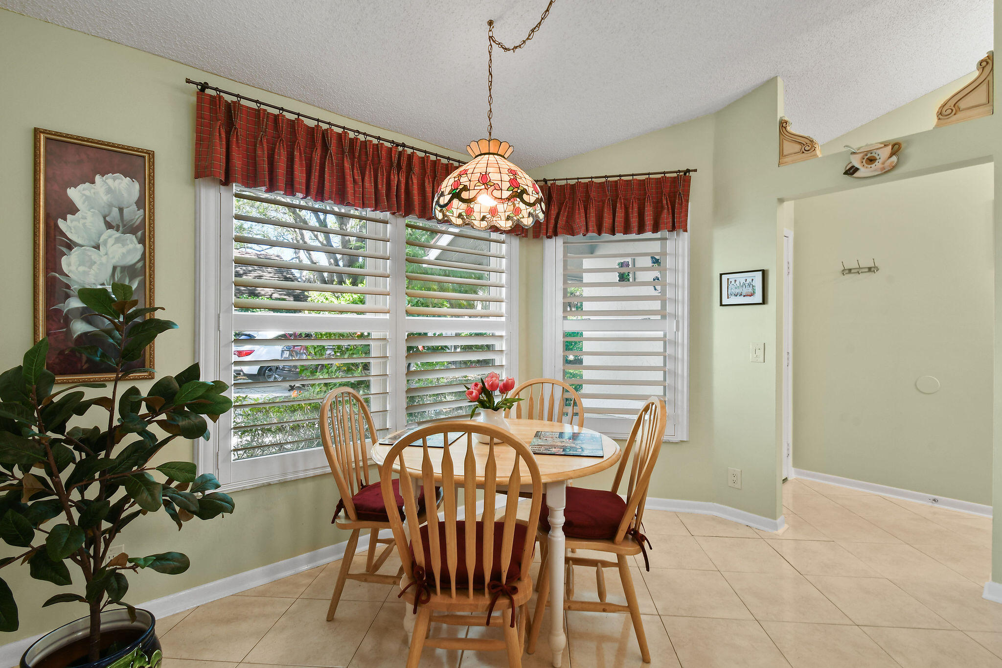 704 Kintyre Terrace