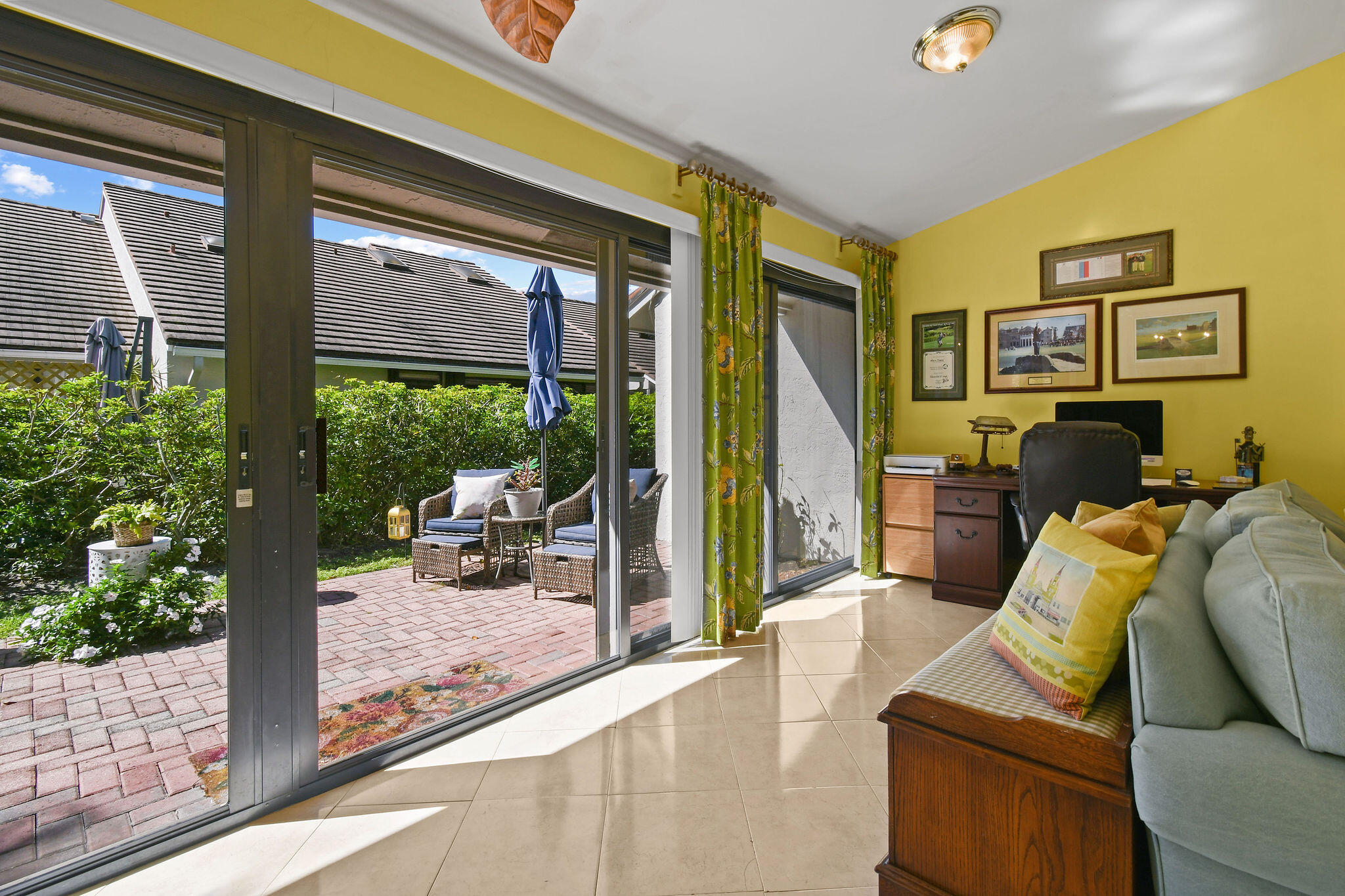 704 Kintyre Terrace