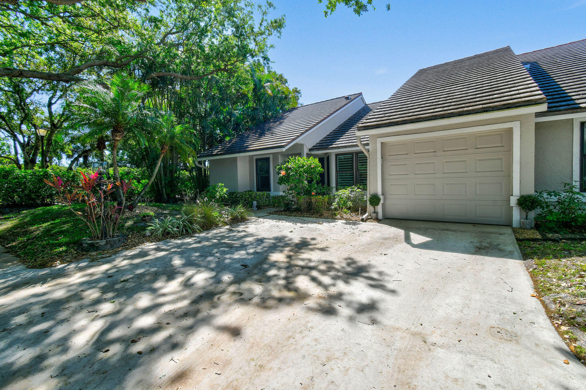 704 Kintyre Terrace