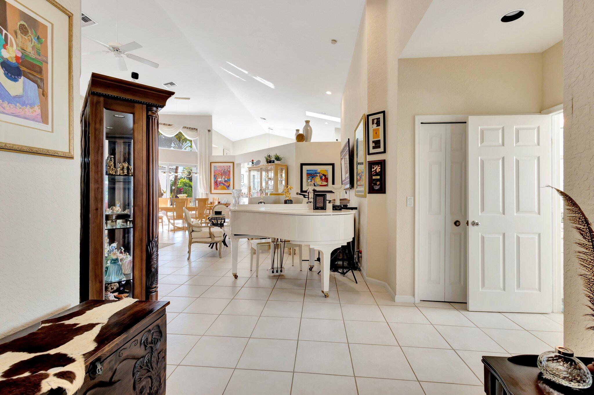 11865 Fountainside Circle