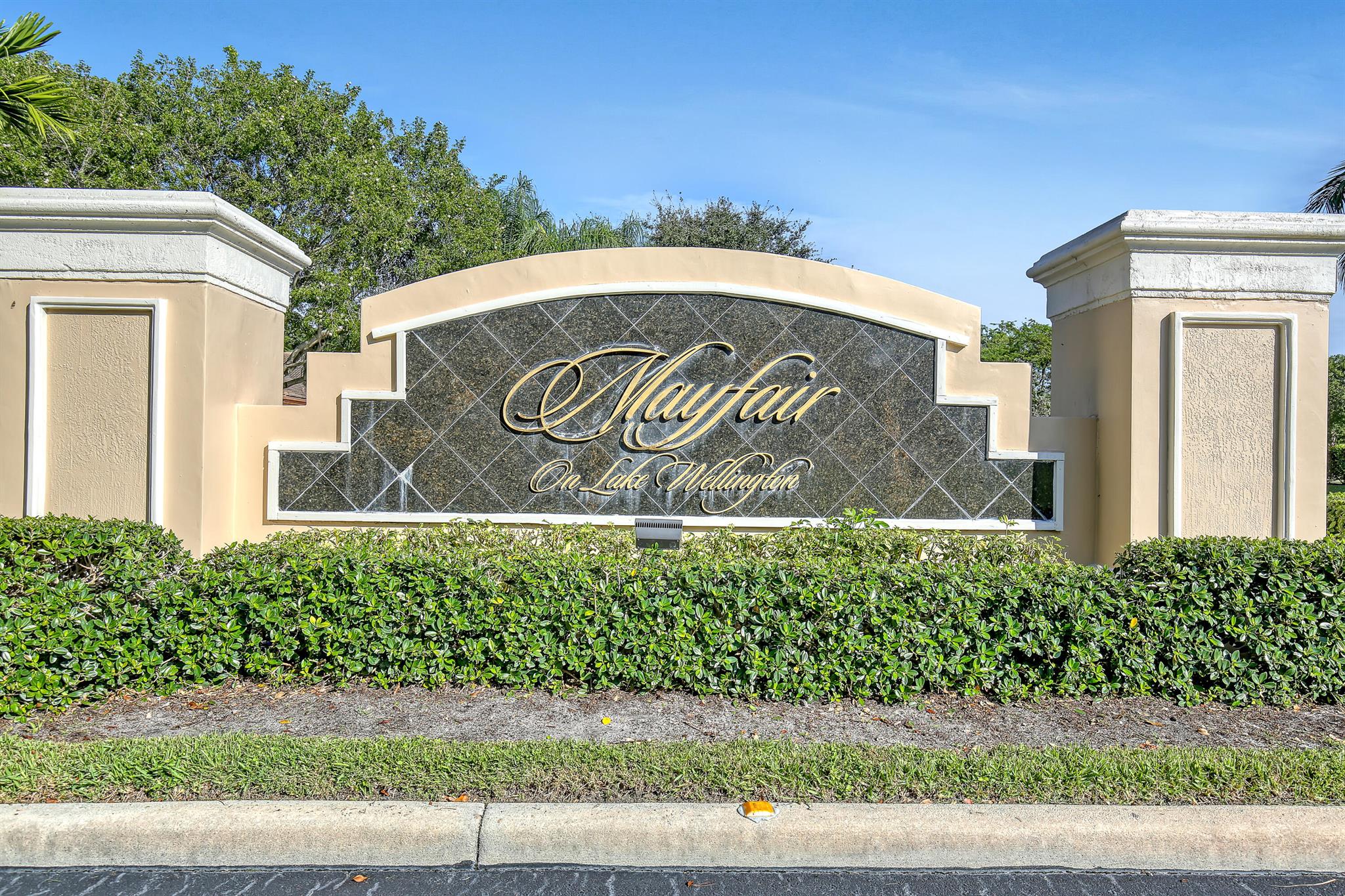2136 Wingate Bend