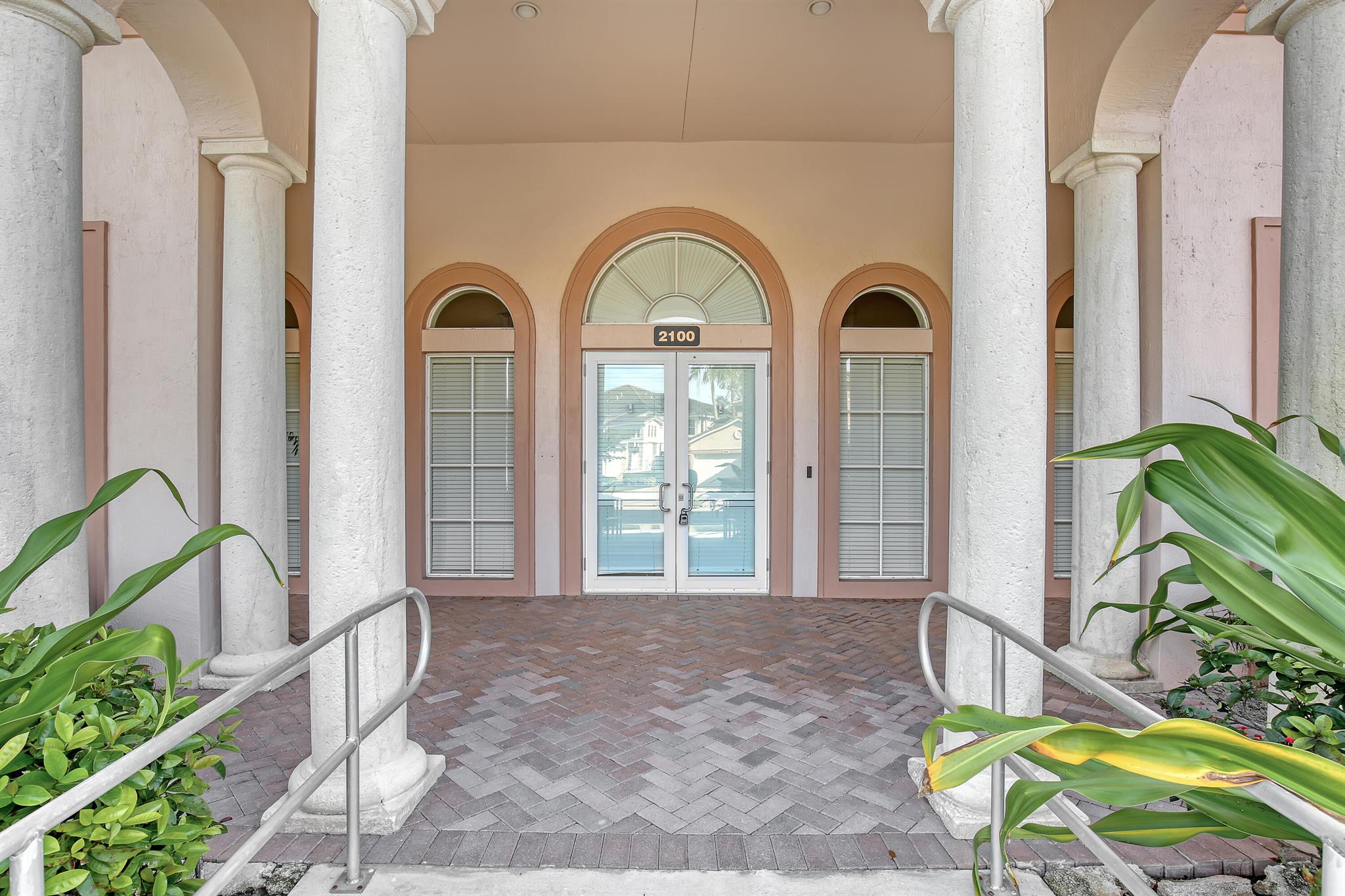 2136 Wingate Bend